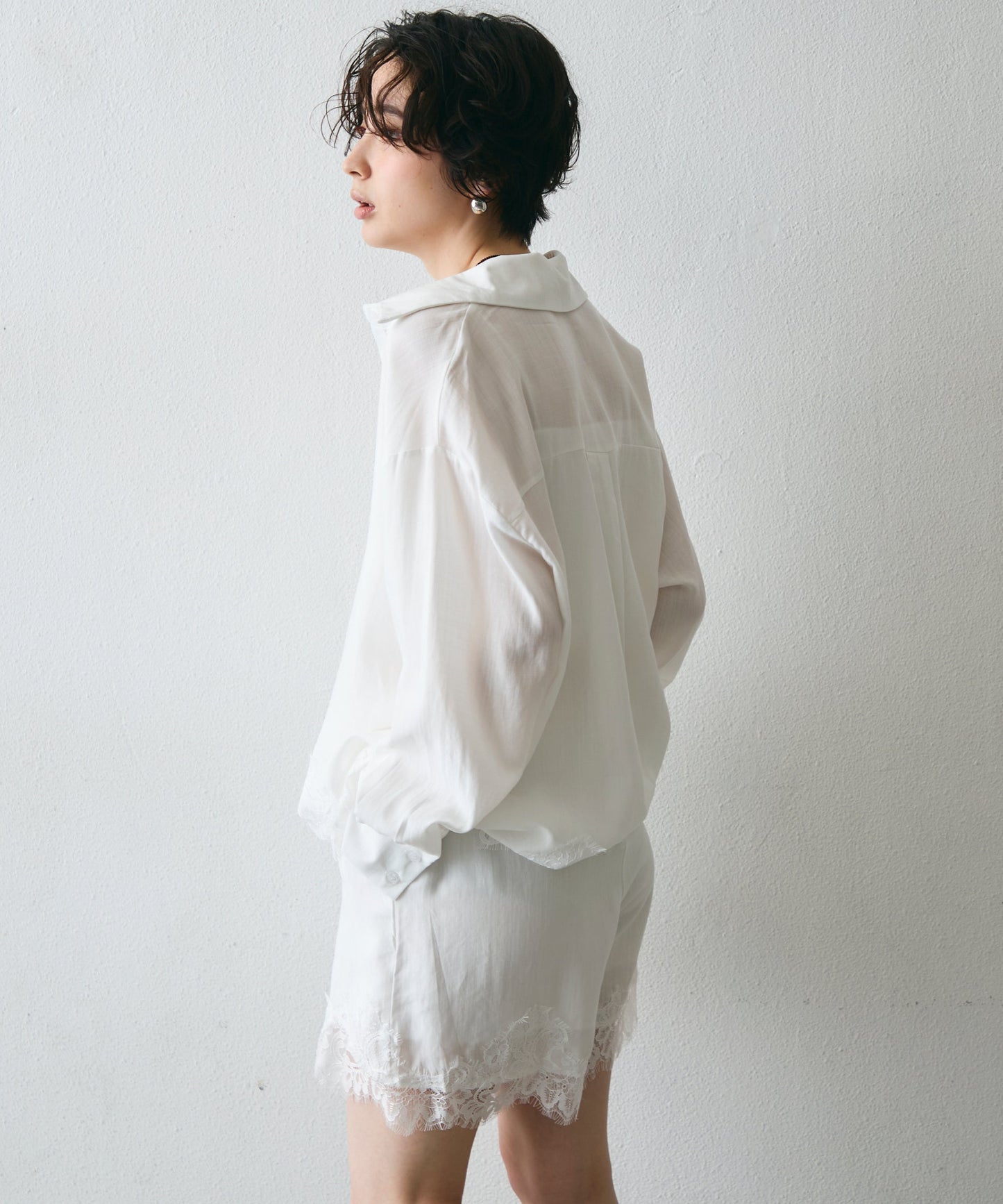 レースヘムシャツアンドショートパンツSETUP