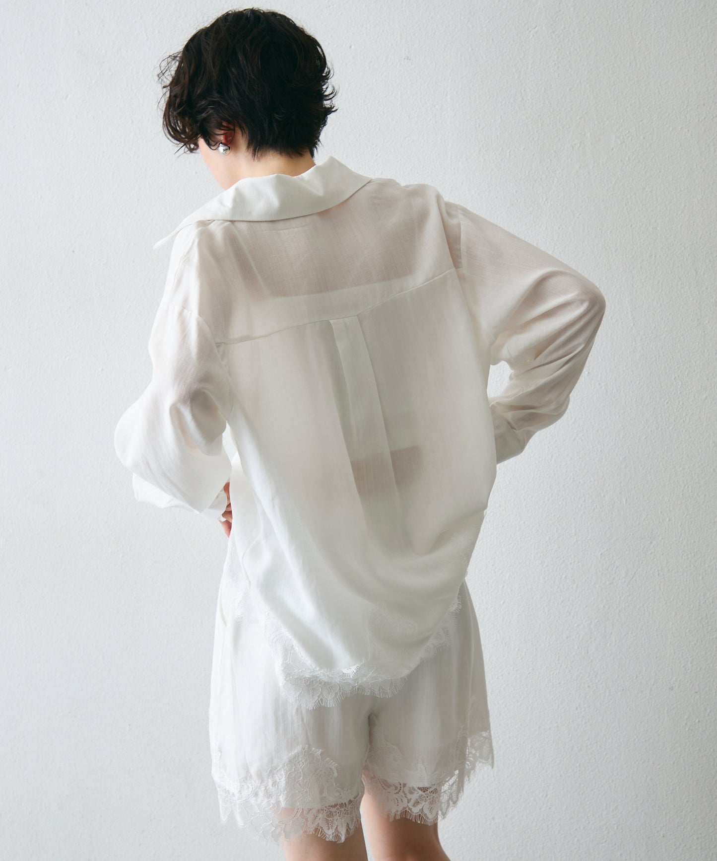 レースヘムシャツアンドショートパンツSETUP