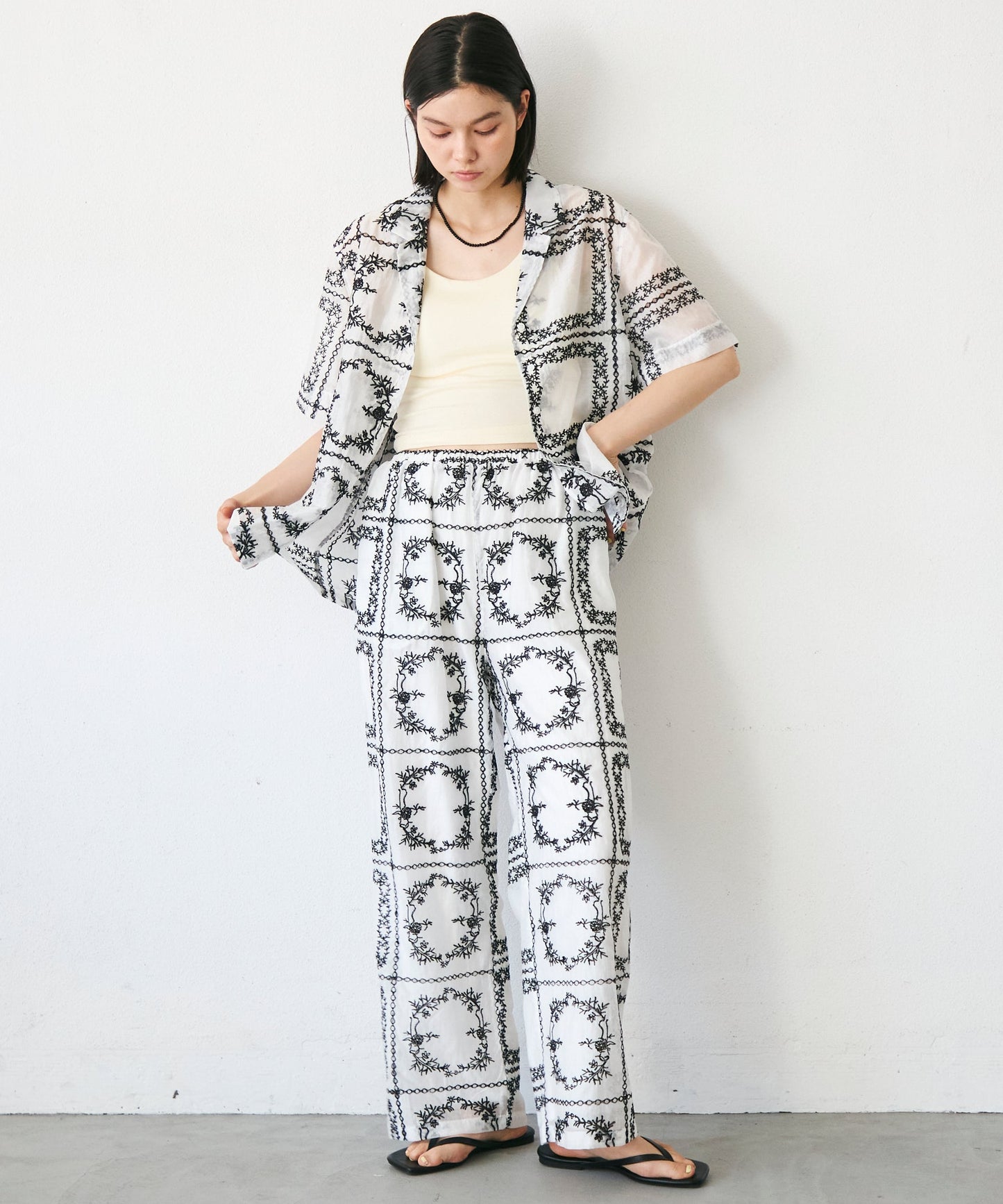 パッチワーク風刺繍半袖シャツジャケット