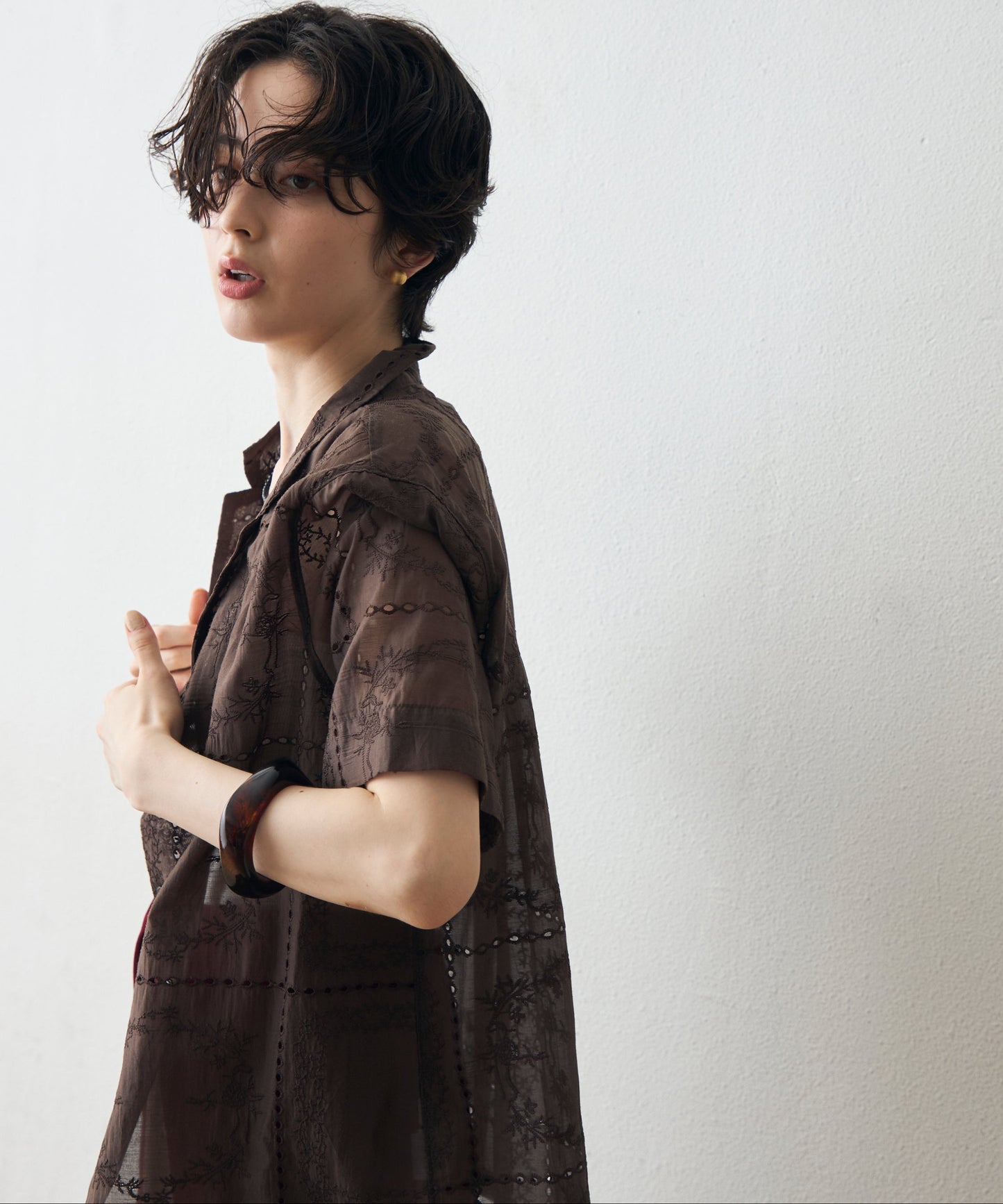 パッチワーク風刺繍半袖シャツジャケット