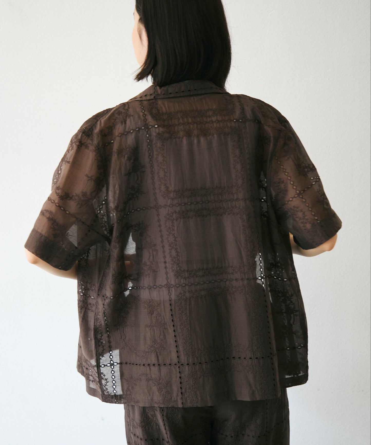パッチワーク風刺繍半袖シャツジャケット