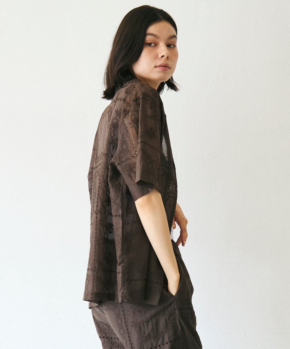 パッチワーク風刺繍半袖シャツジャケット