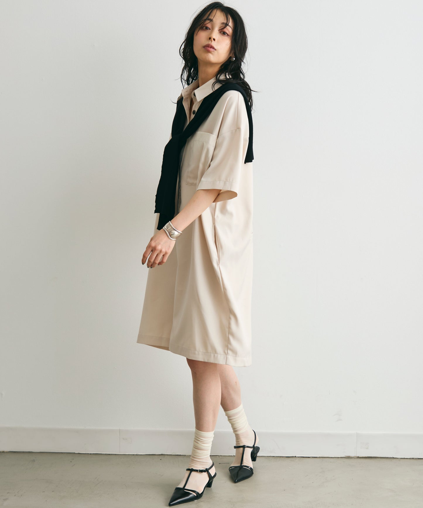 ウエストベルト付きショート丈オールインワン