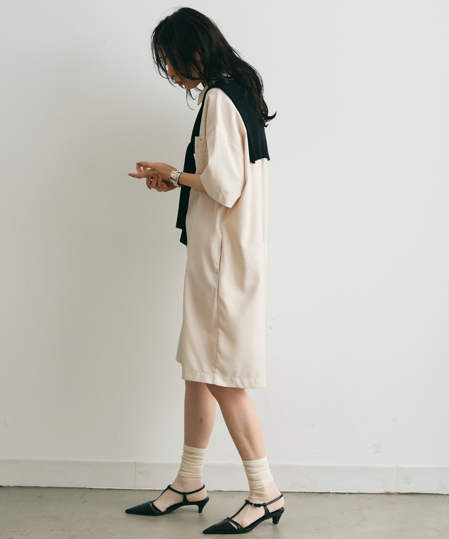 ウエストベルト付きショート丈オールインワン