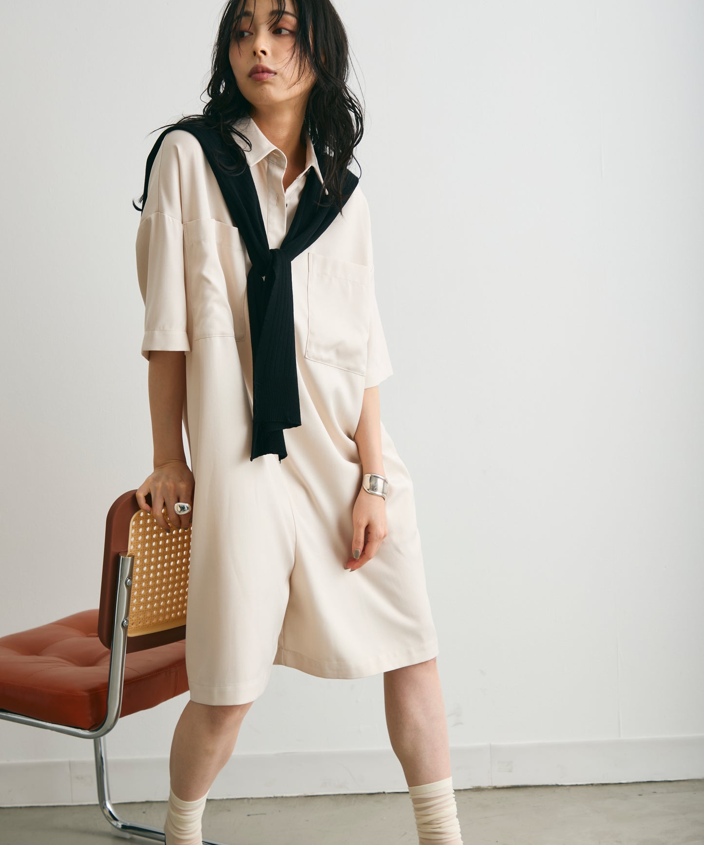 ウエストベルト付きショート丈オールインワン