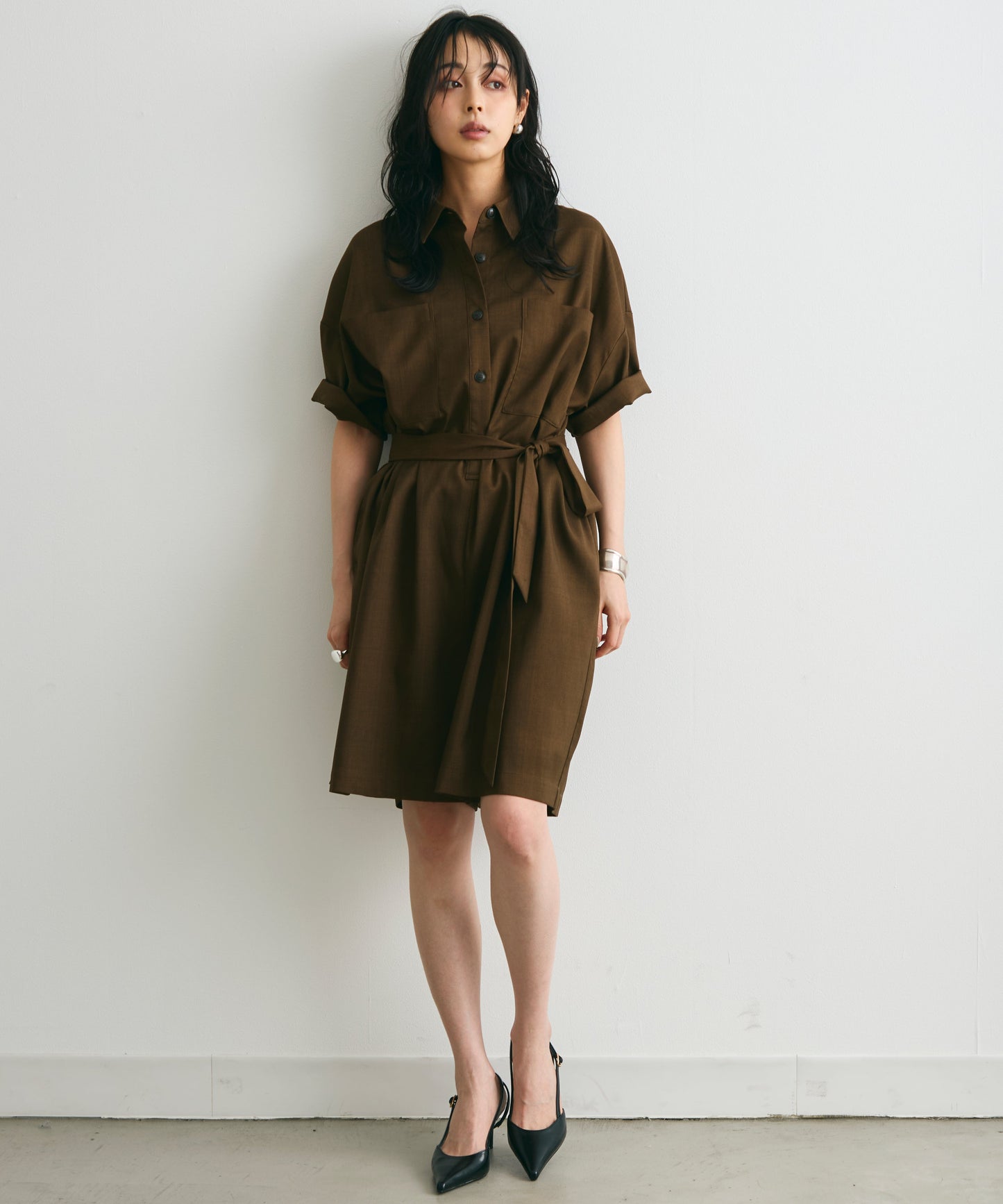 ウエストベルト付きショート丈オールインワン