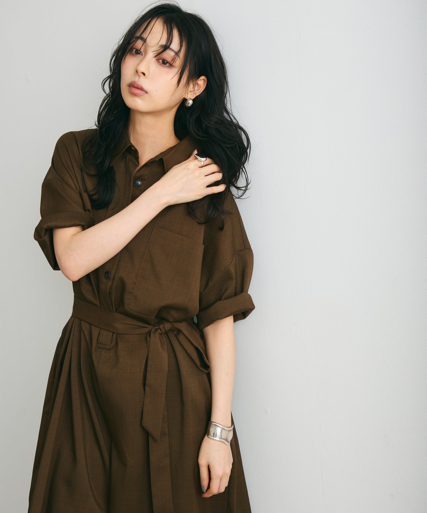 ウエストベルト付きショート丈オールインワン