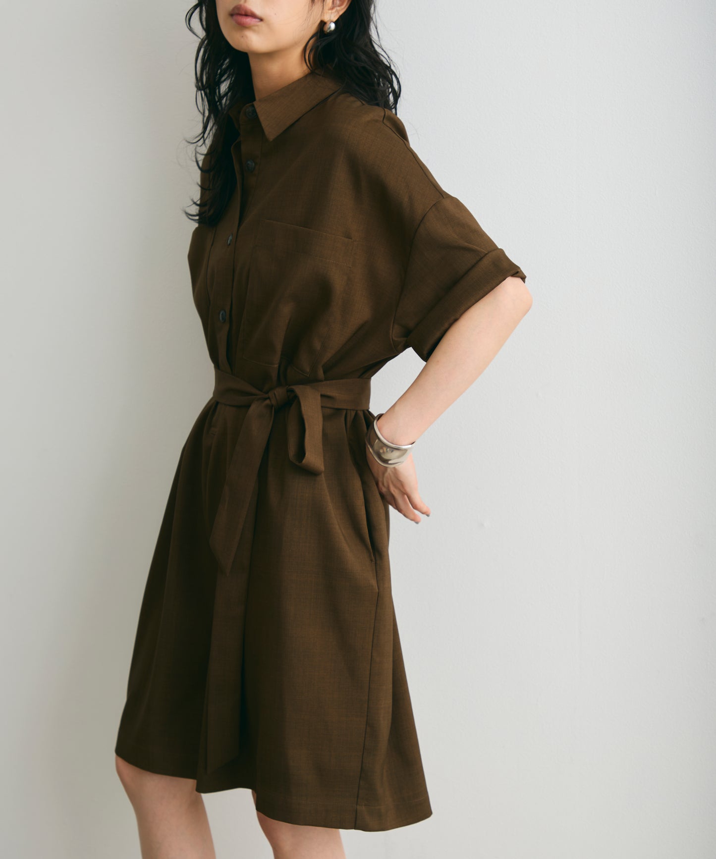 ウエストベルト付きショート丈オールインワン