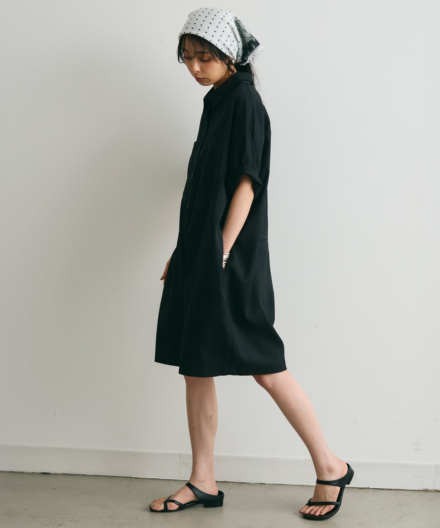 ウエストベルト付きショート丈オールインワン