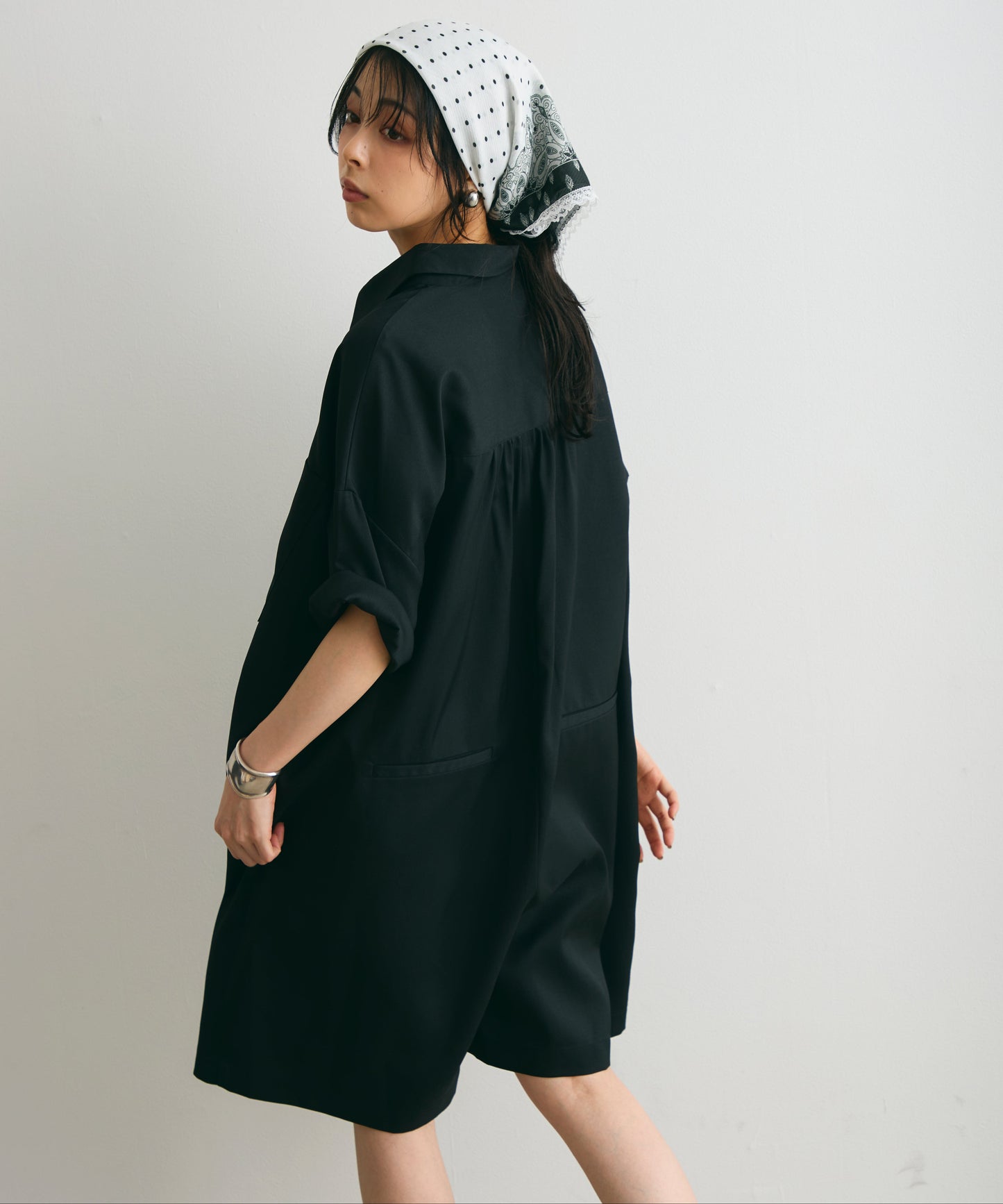 ウエストベルト付きショート丈オールインワン