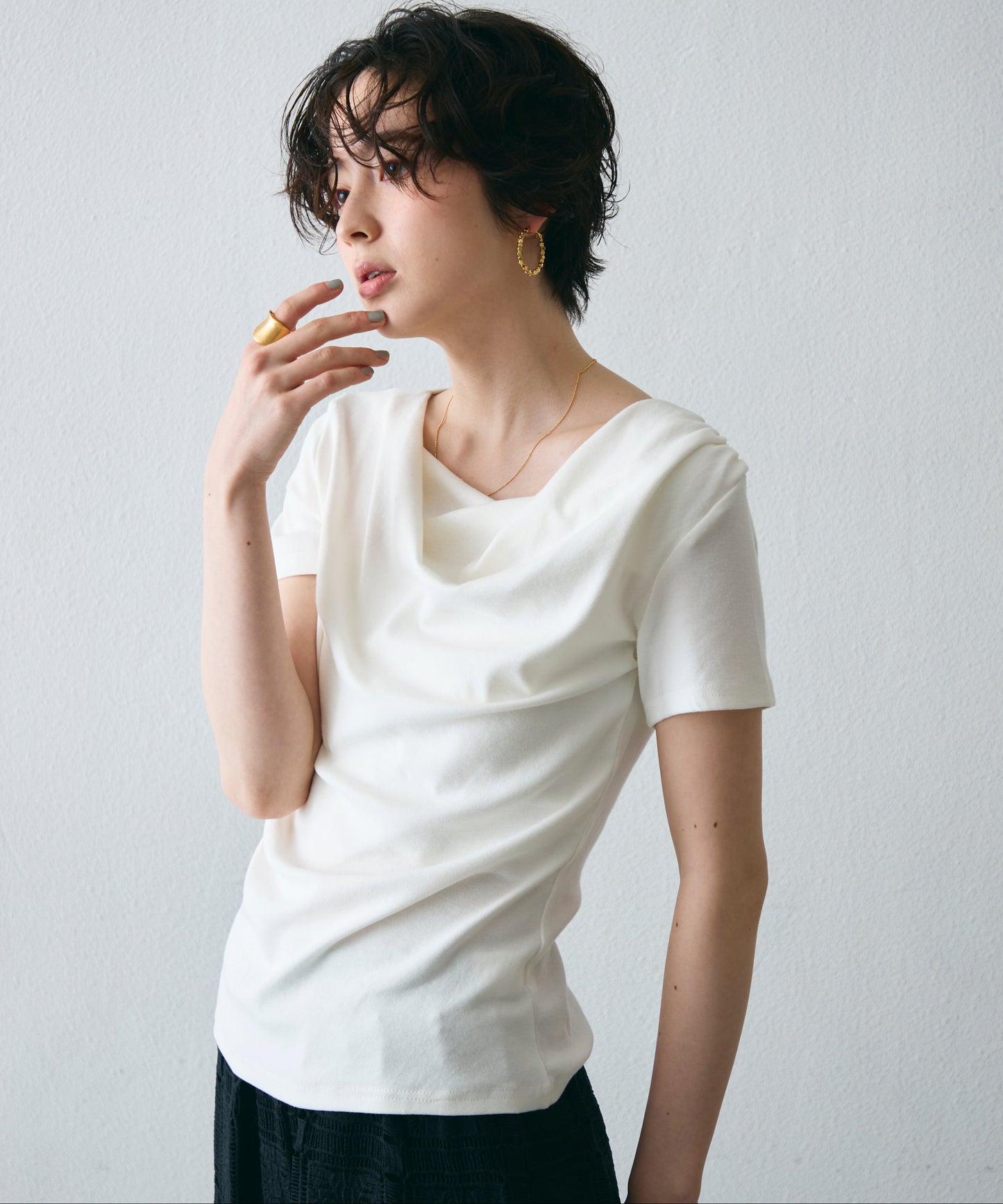 ドレープ半袖カットソー