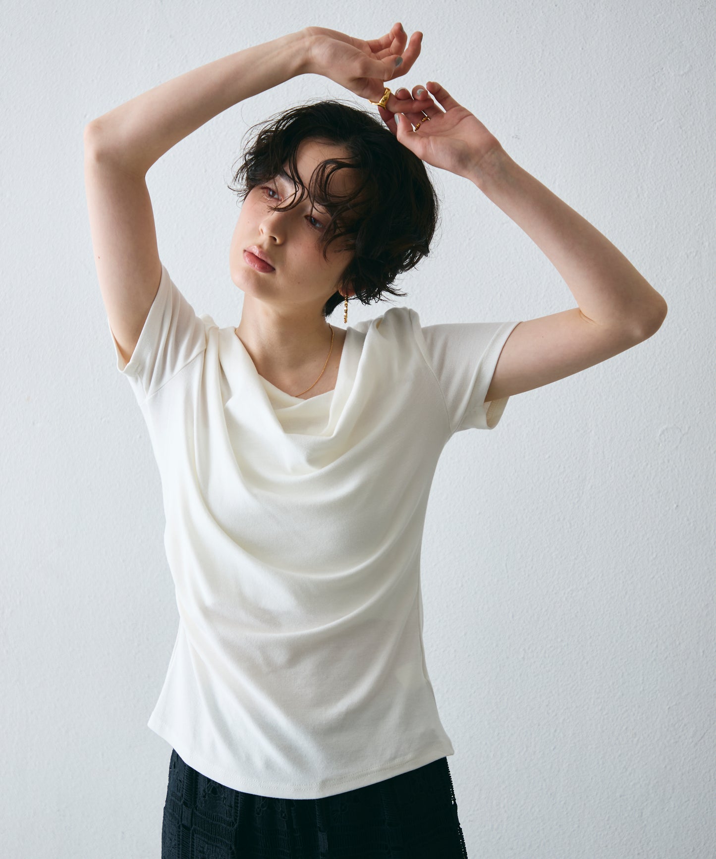 ドレープ半袖カットソー