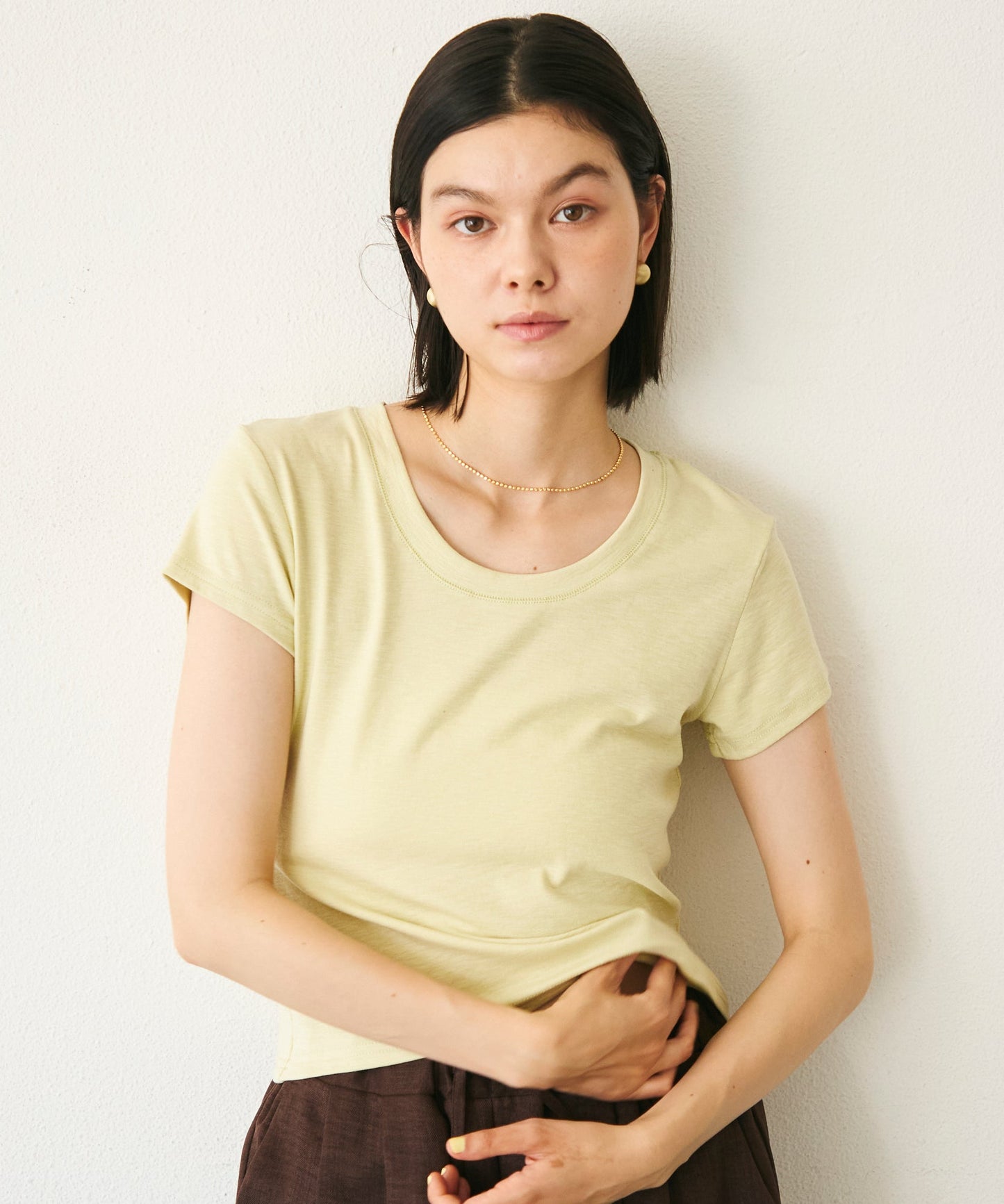 スラブラウンドネックTシャツ