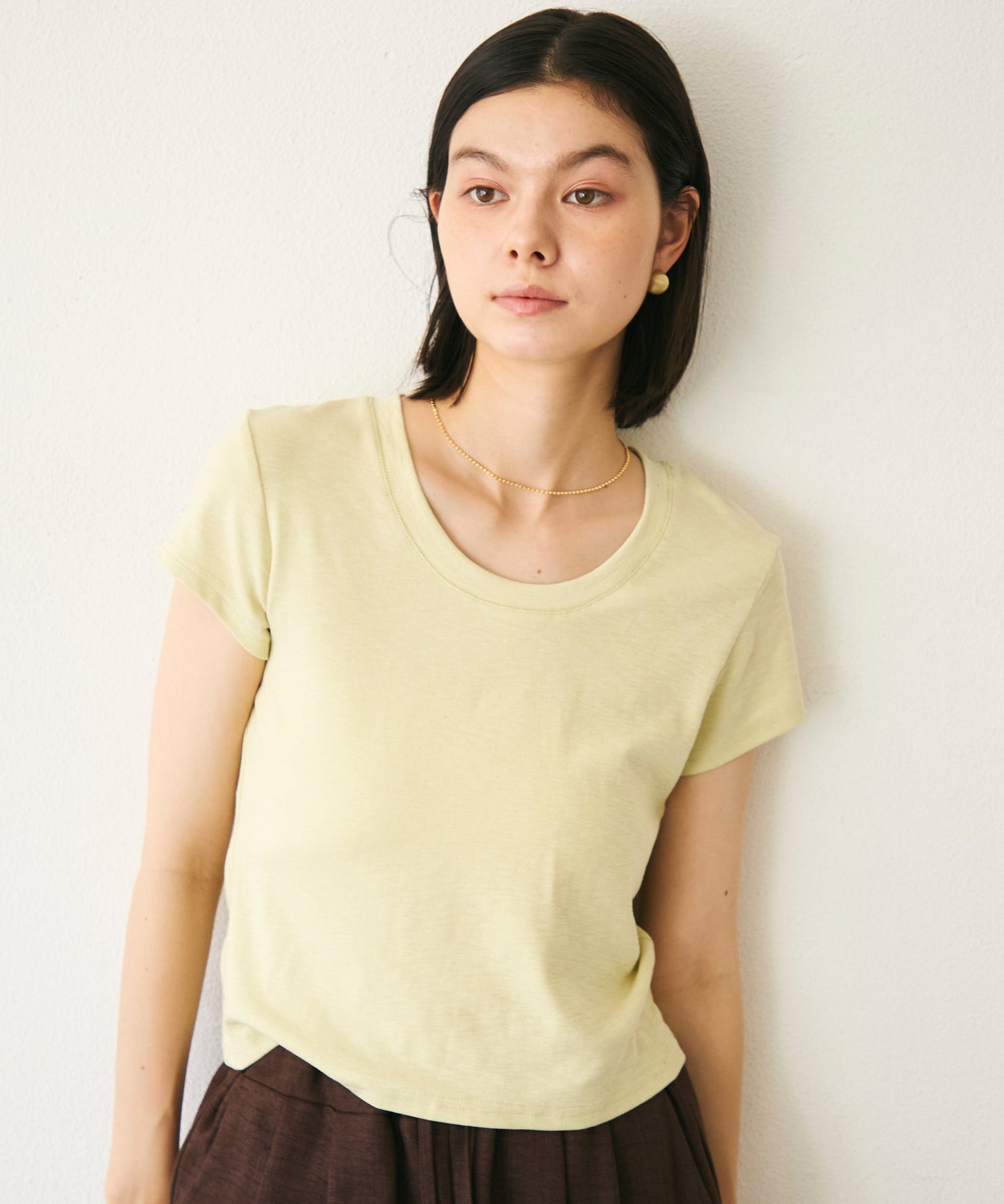スラブラウンドネックTシャツ