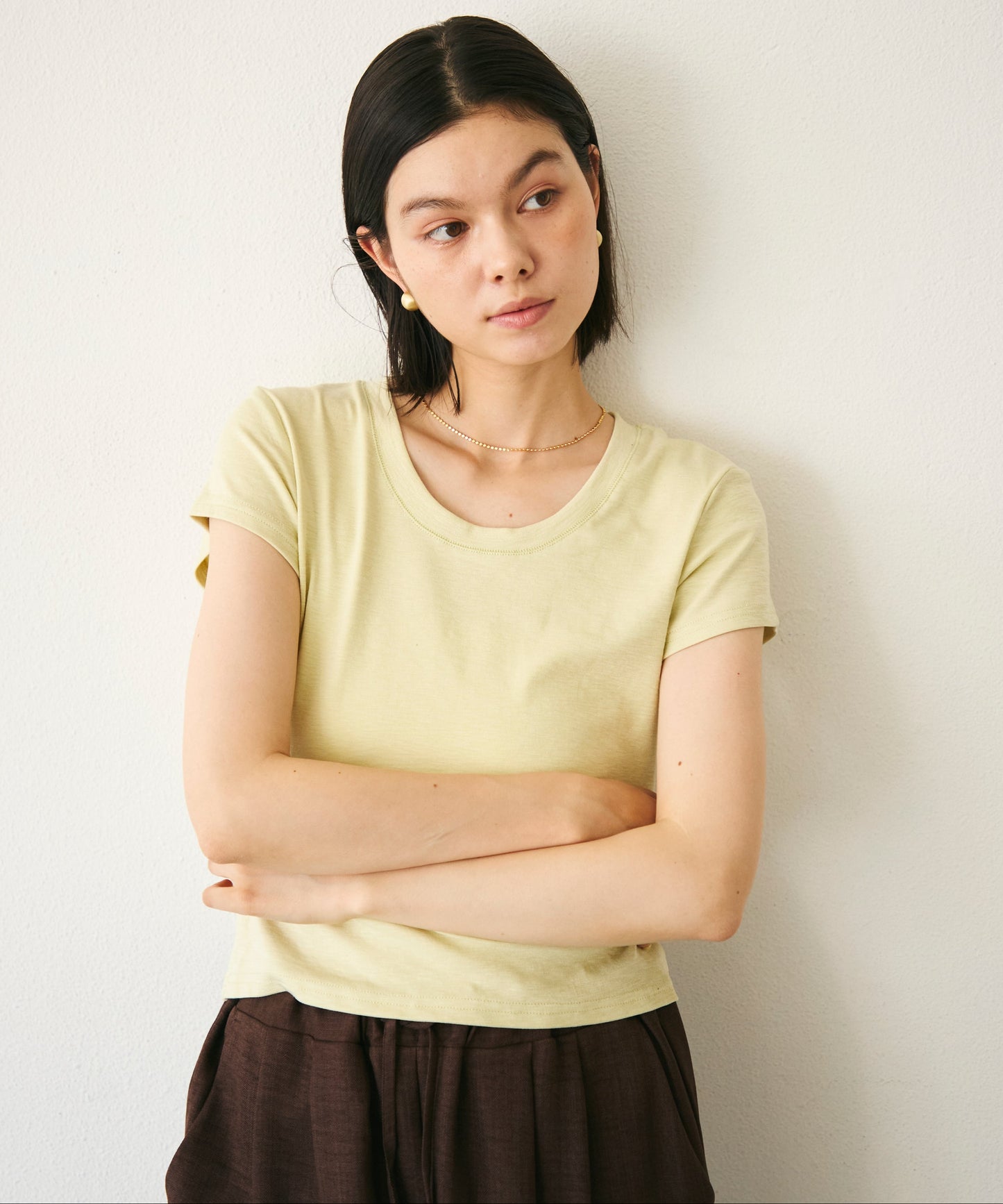スラブラウンドネックTシャツ