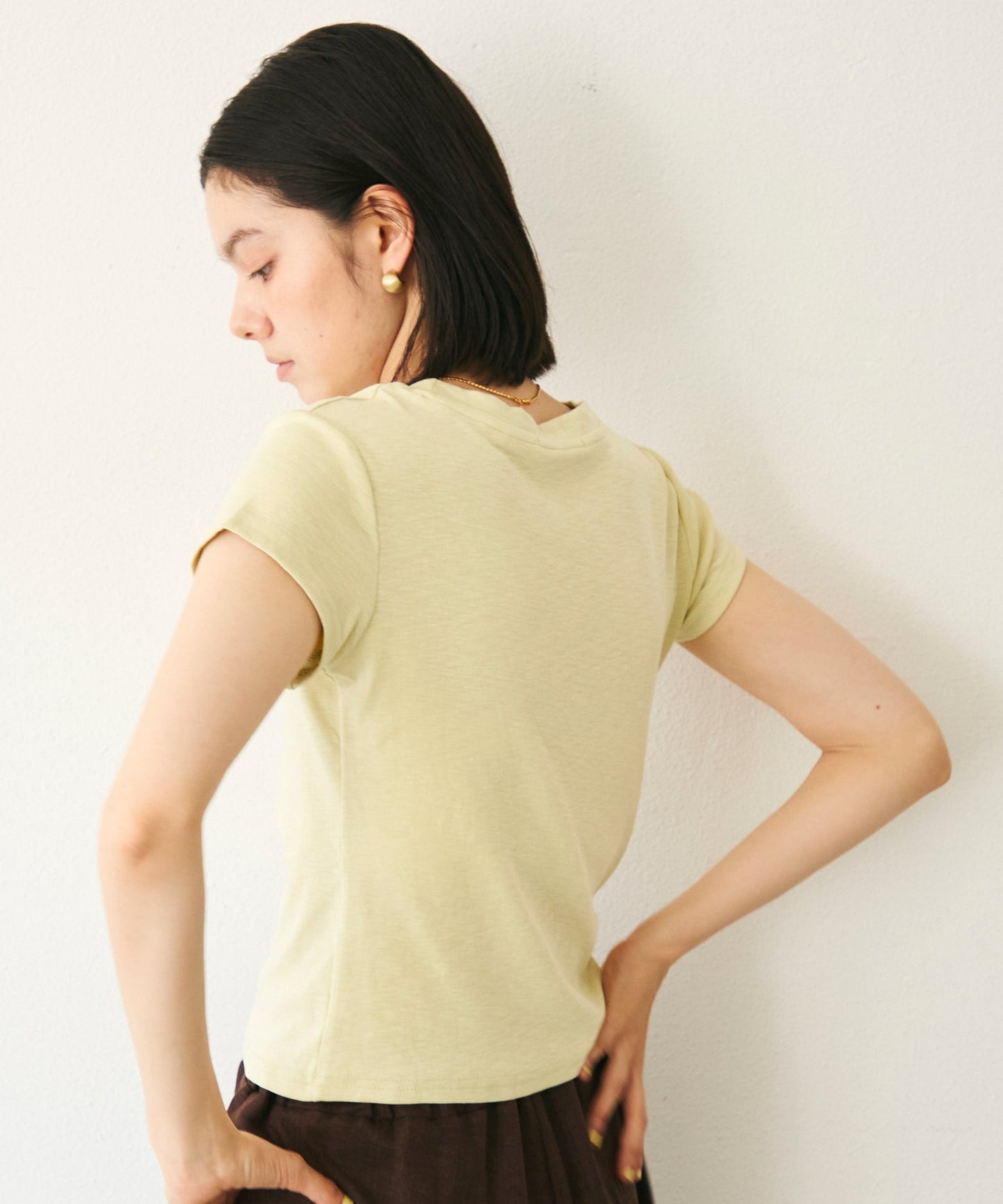 スラブラウンドネックTシャツ