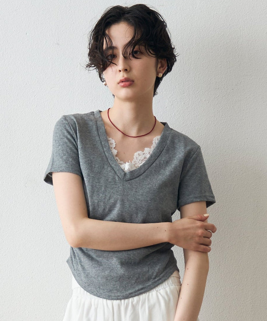 レースレイヤードライクVネックTシャツ