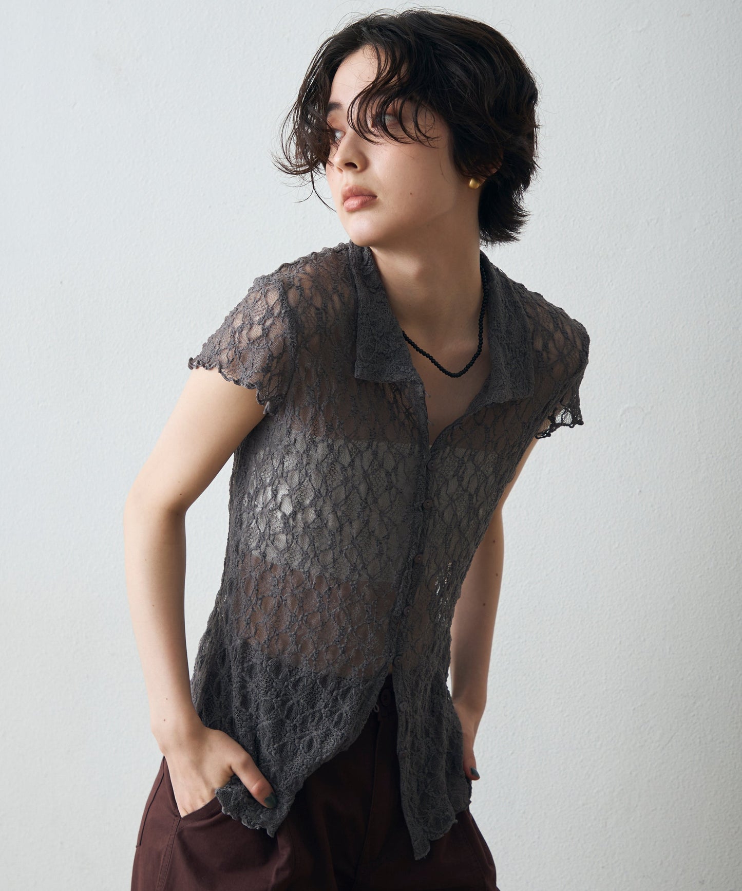 レースポロ襟キャップスリーブシャツ