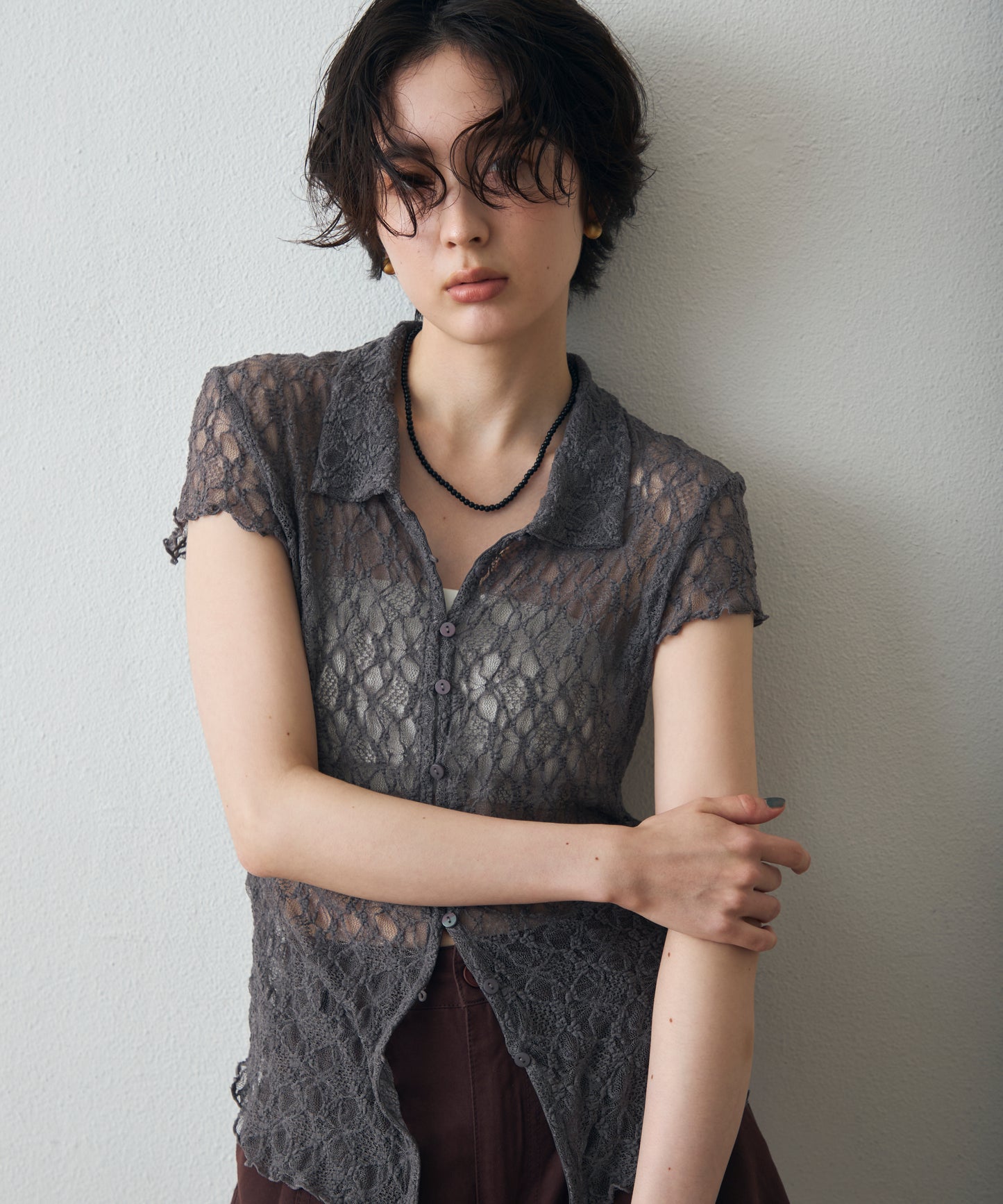 レースポロ襟キャップスリーブシャツ