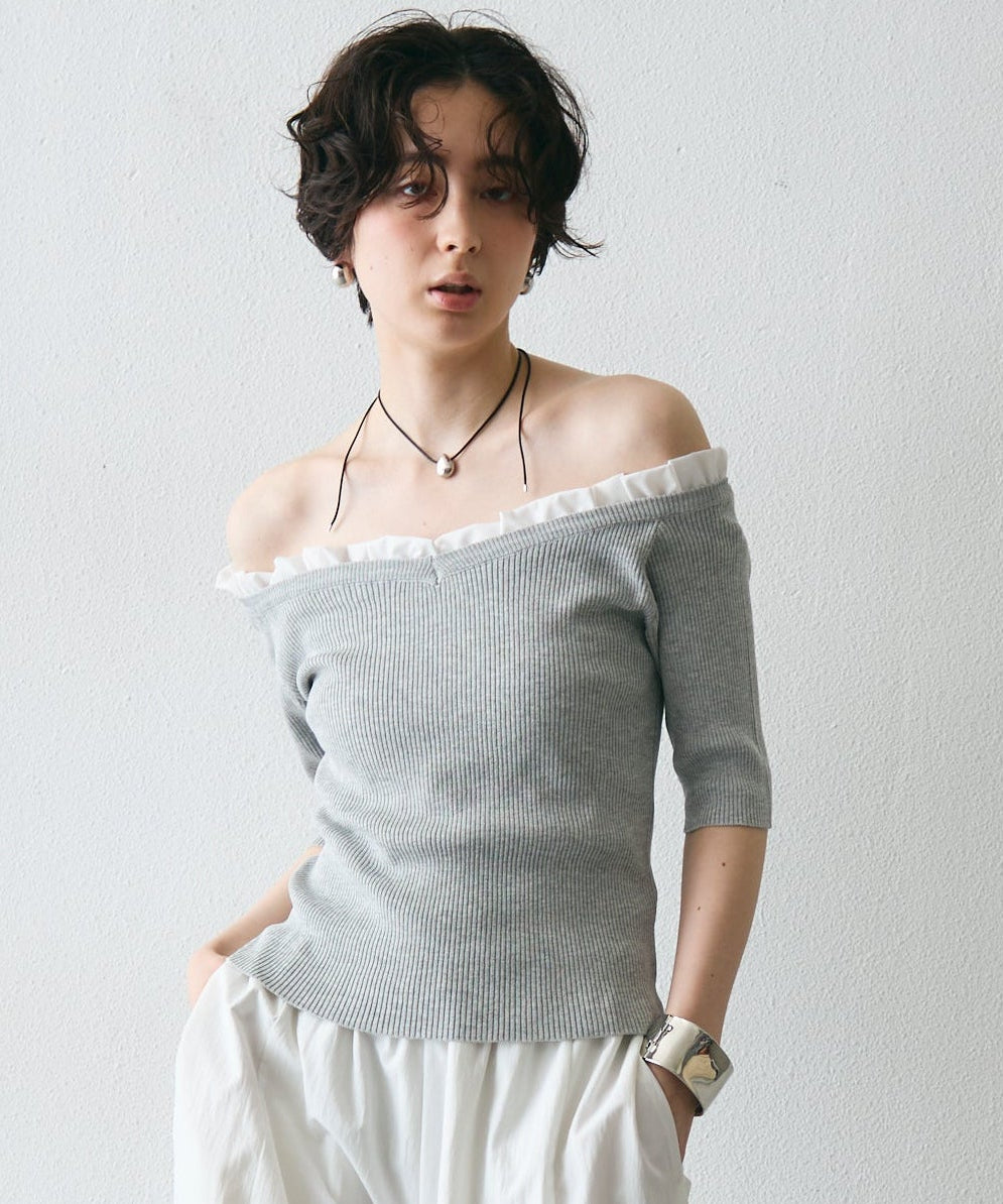 フリル付きオフショルプルオーバー