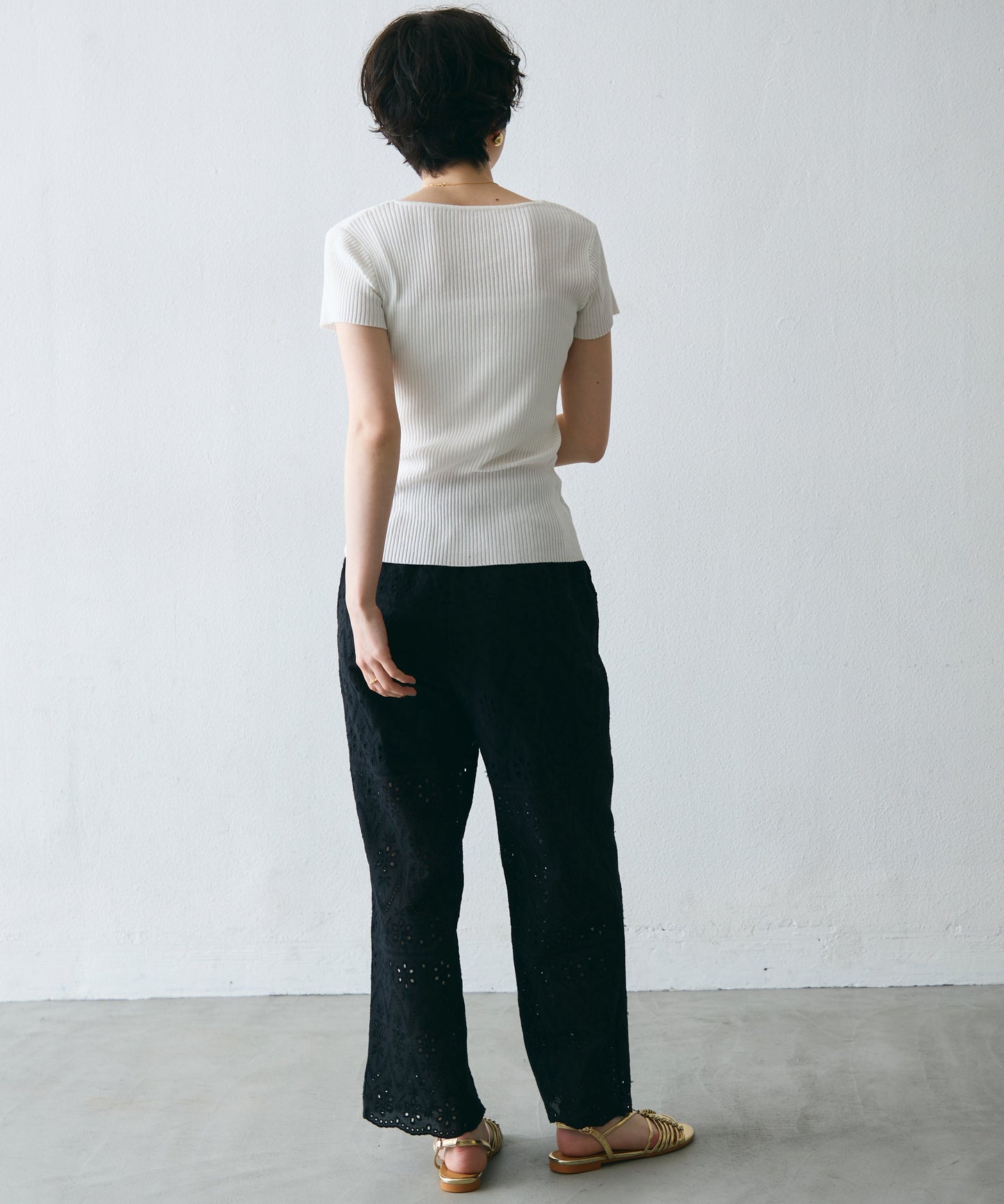 レースレイヤードヘンリーネックハーフスリーブリブニット