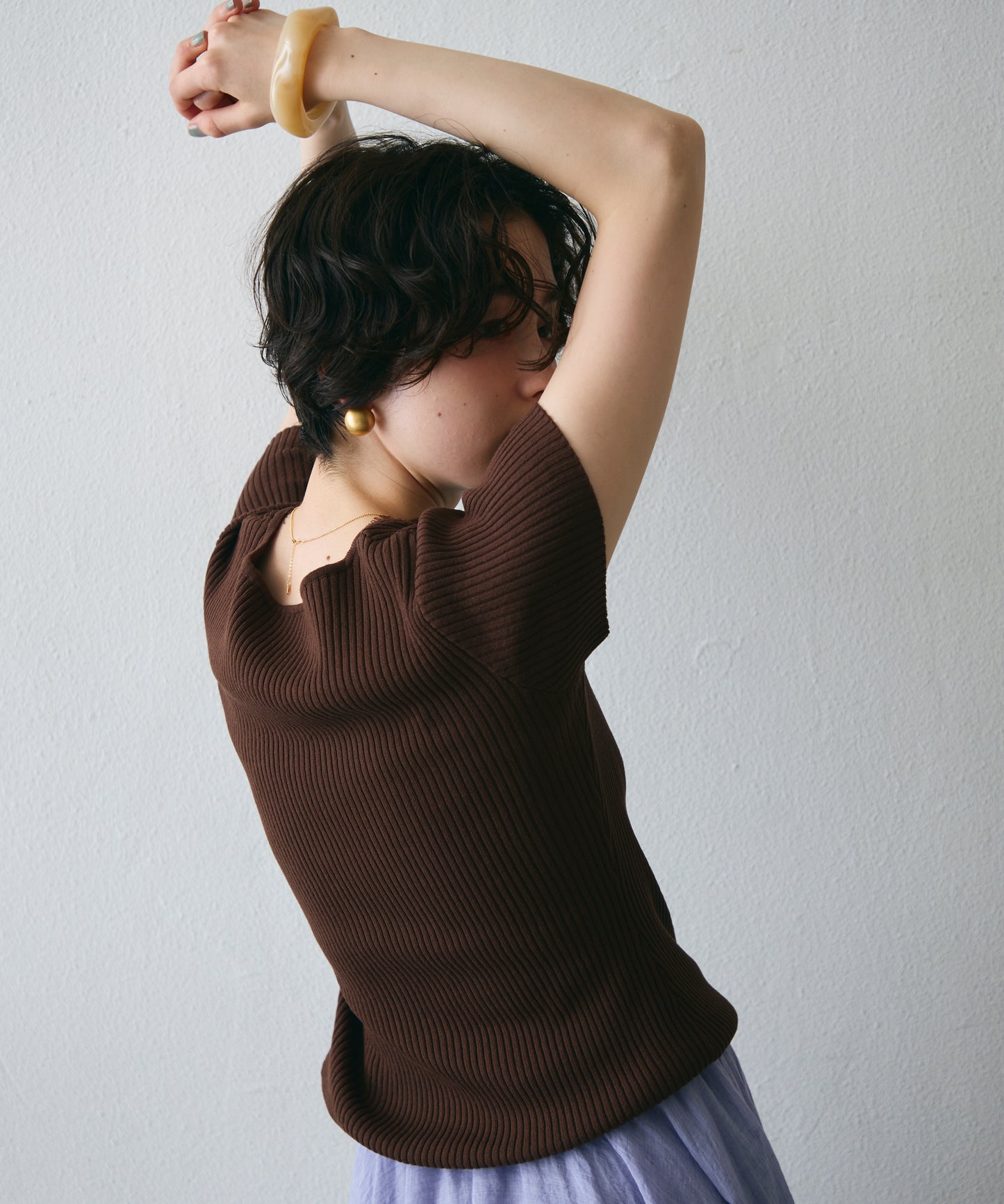 レースレイヤードヘンリーネックハーフスリーブリブニット