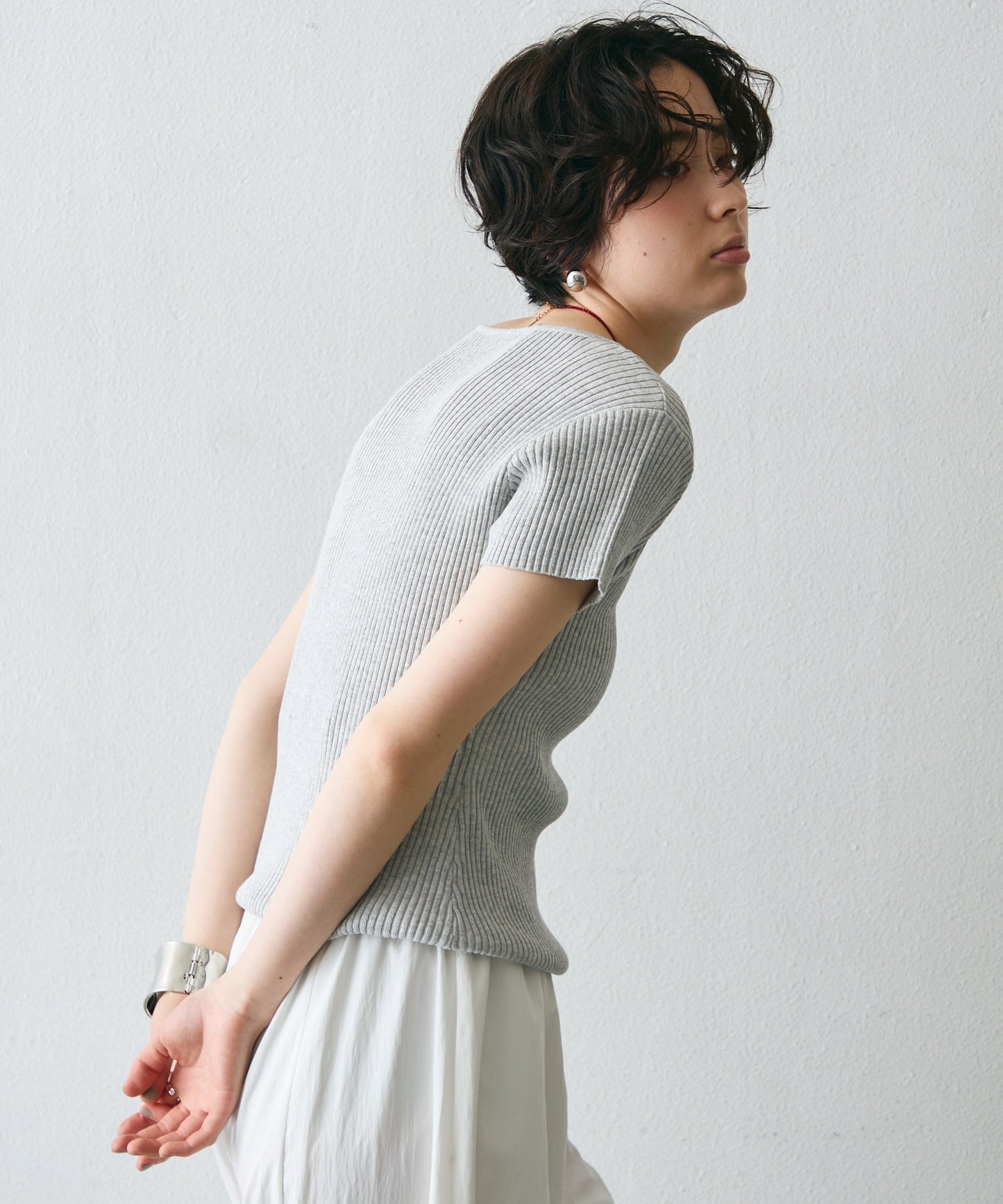 レースレイヤードヘンリーネックハーフスリーブリブニット