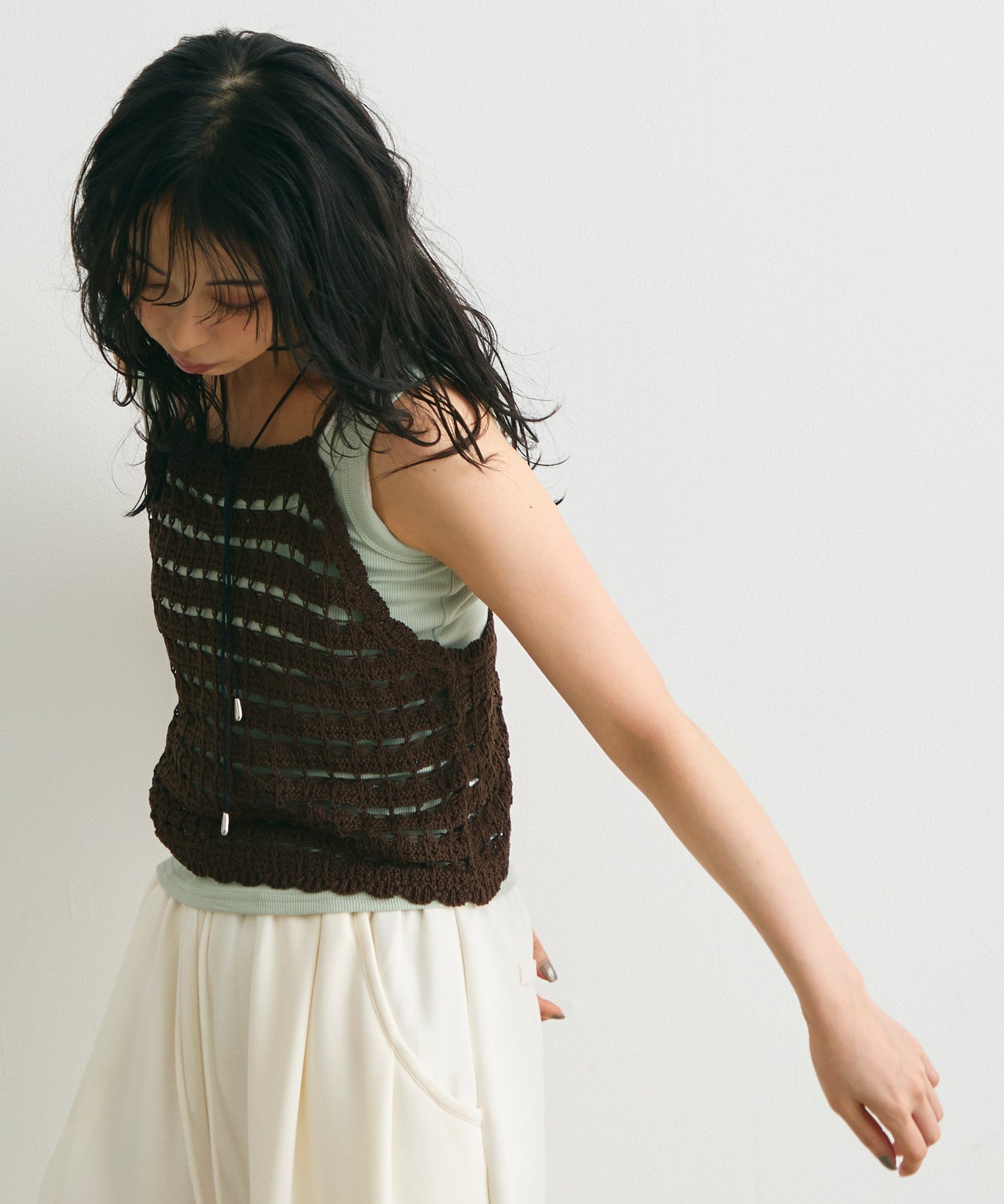 透かし編みニットキャミ