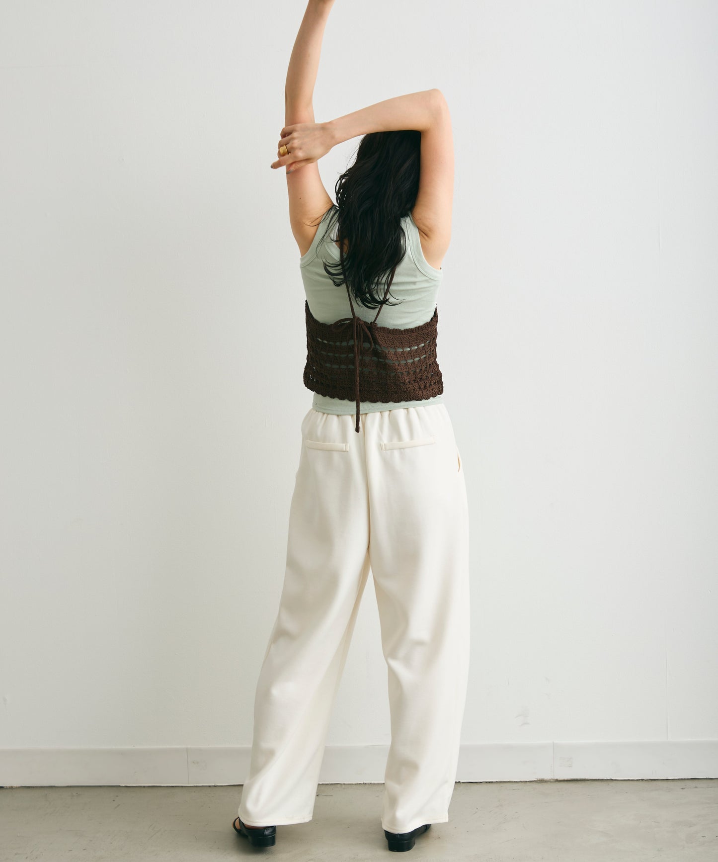 透かし編みニットキャミ