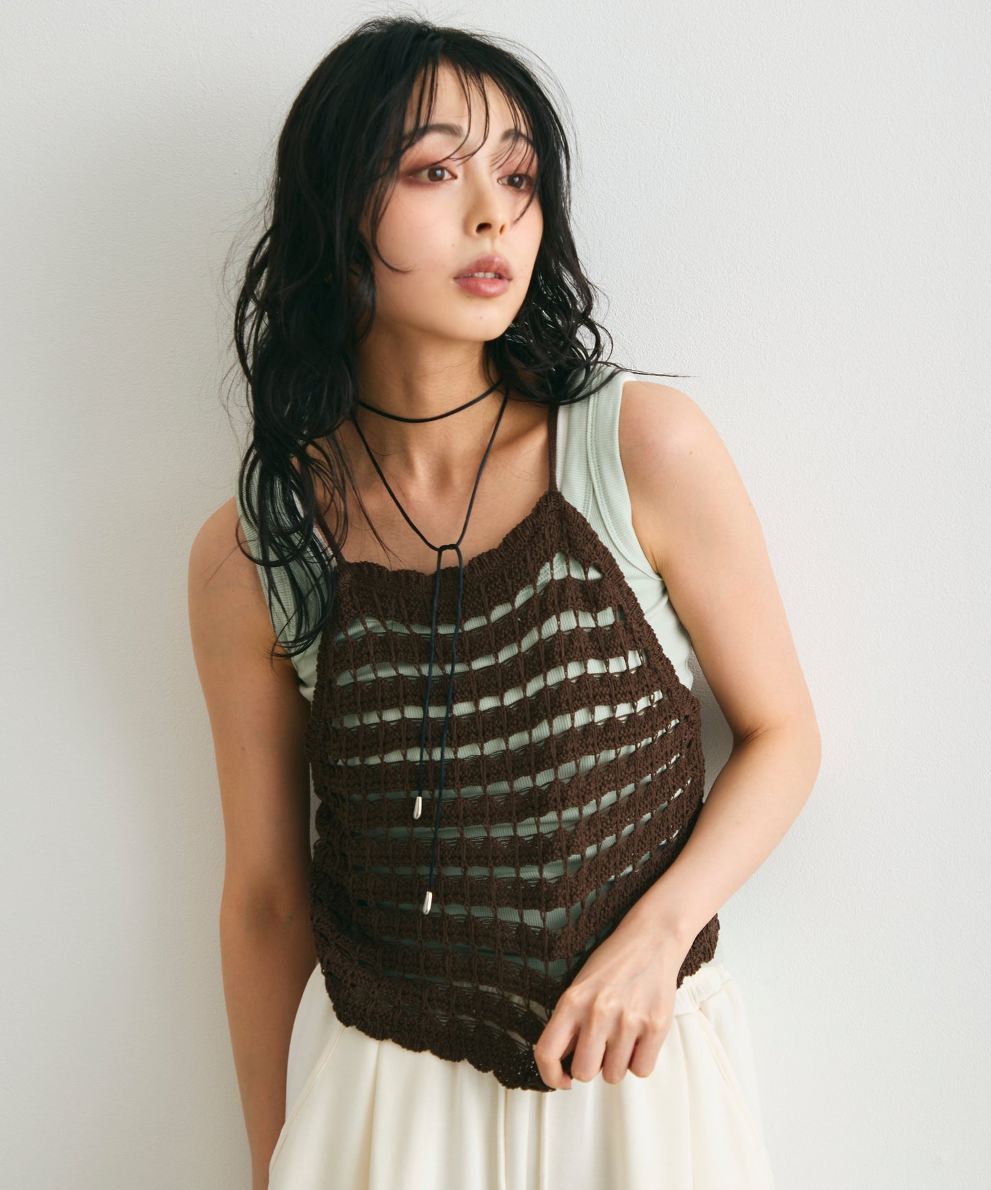 透かし編みニットキャミ