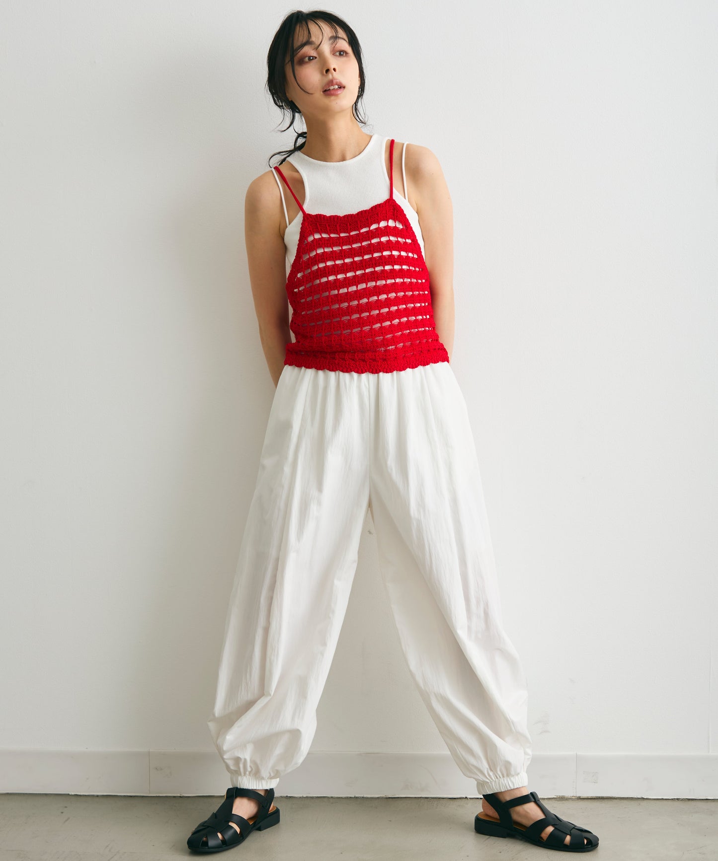 透かし編みニットキャミ