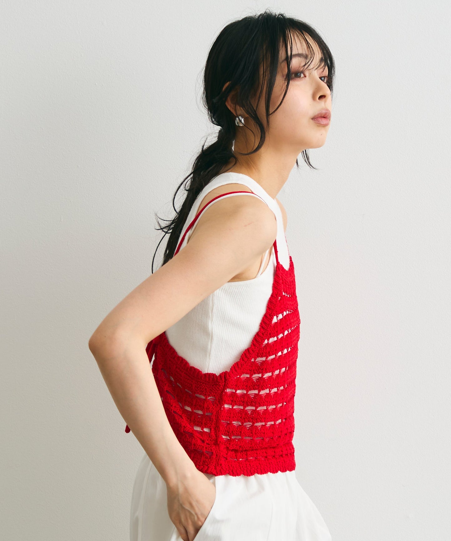 透かし編みニットキャミ