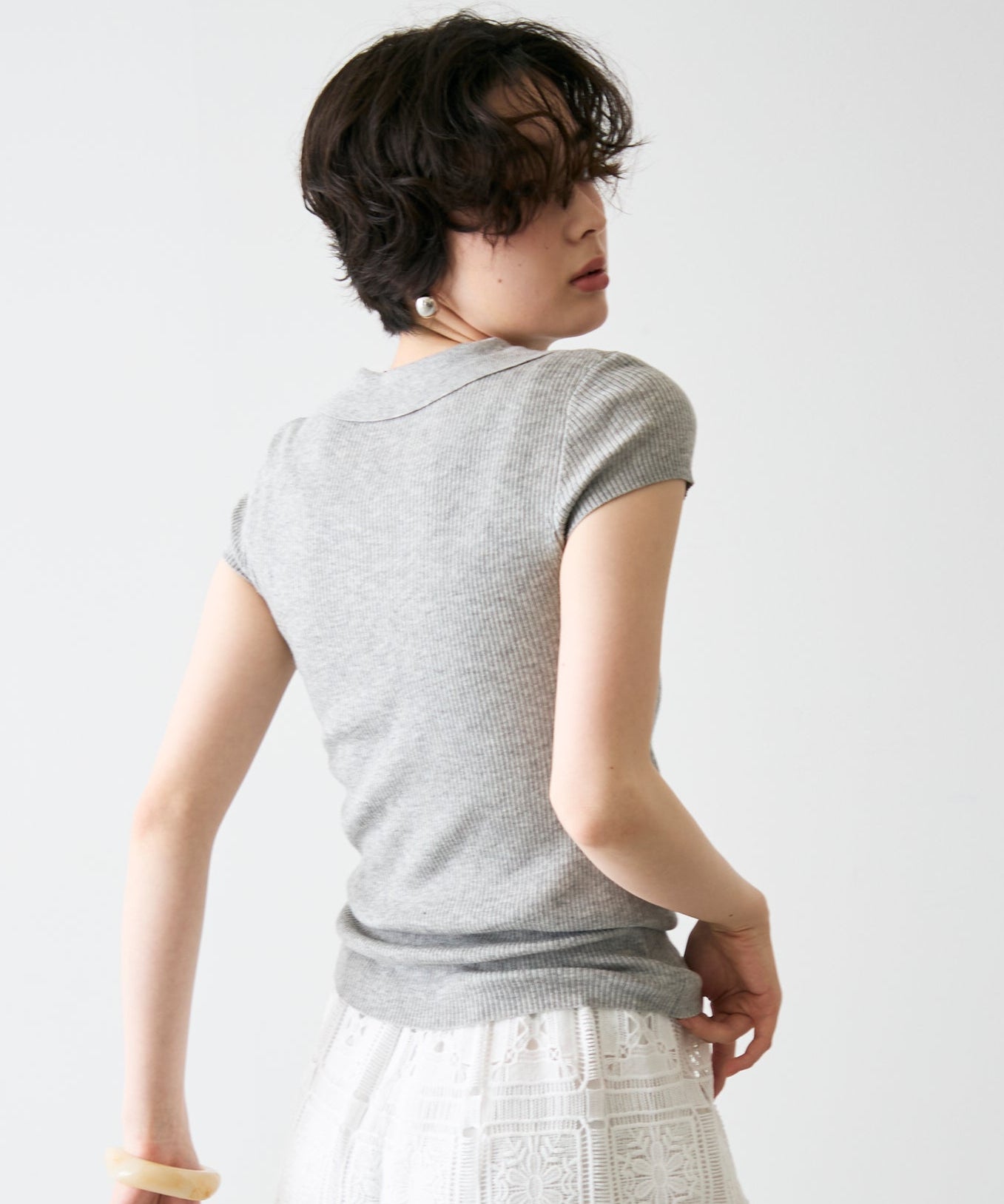 ポロ衿スキッパーリブニット
