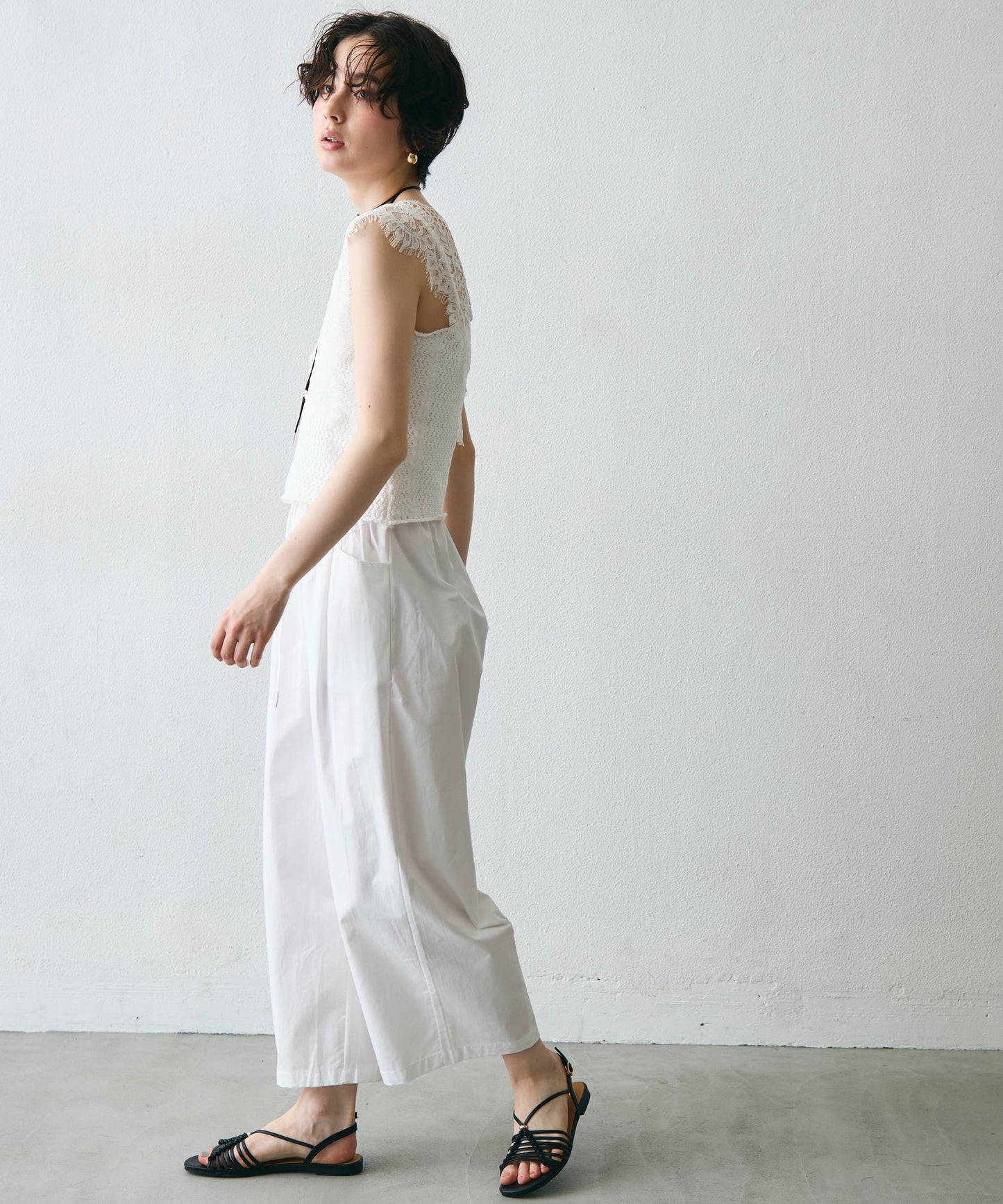 レースレイヤード風ノースリニット