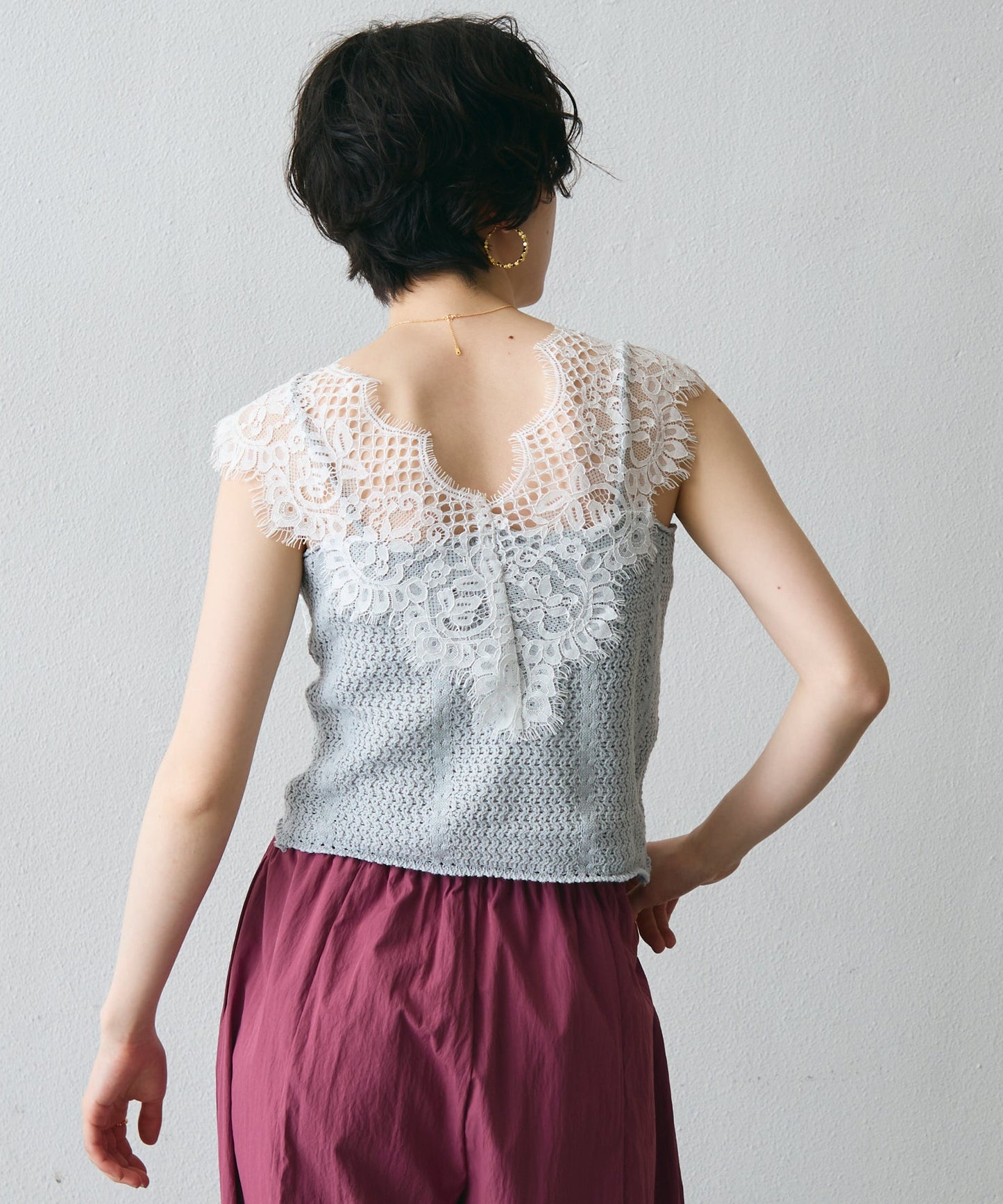 レースレイヤード風ノースリニット