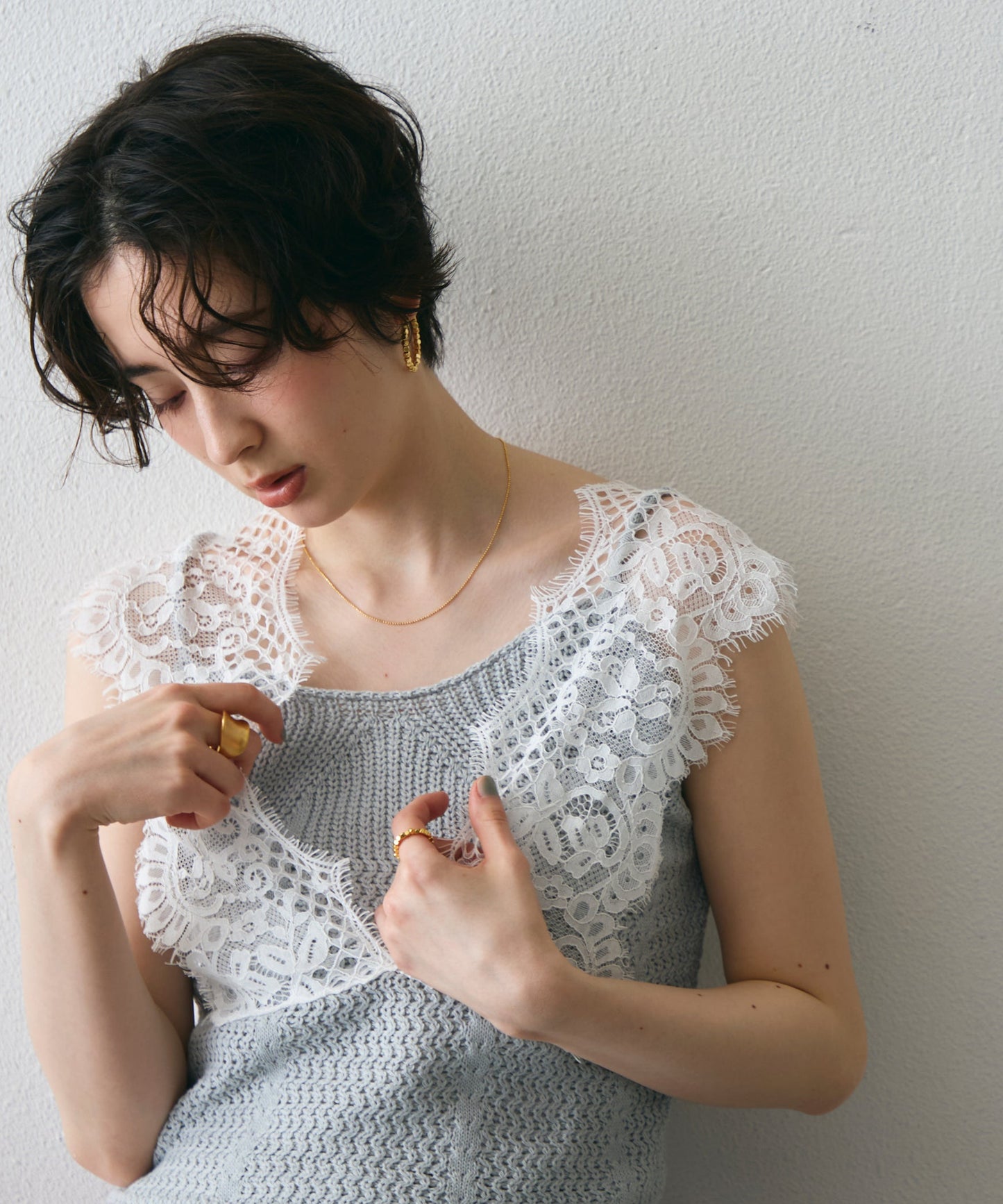 レースレイヤード風ノースリニット