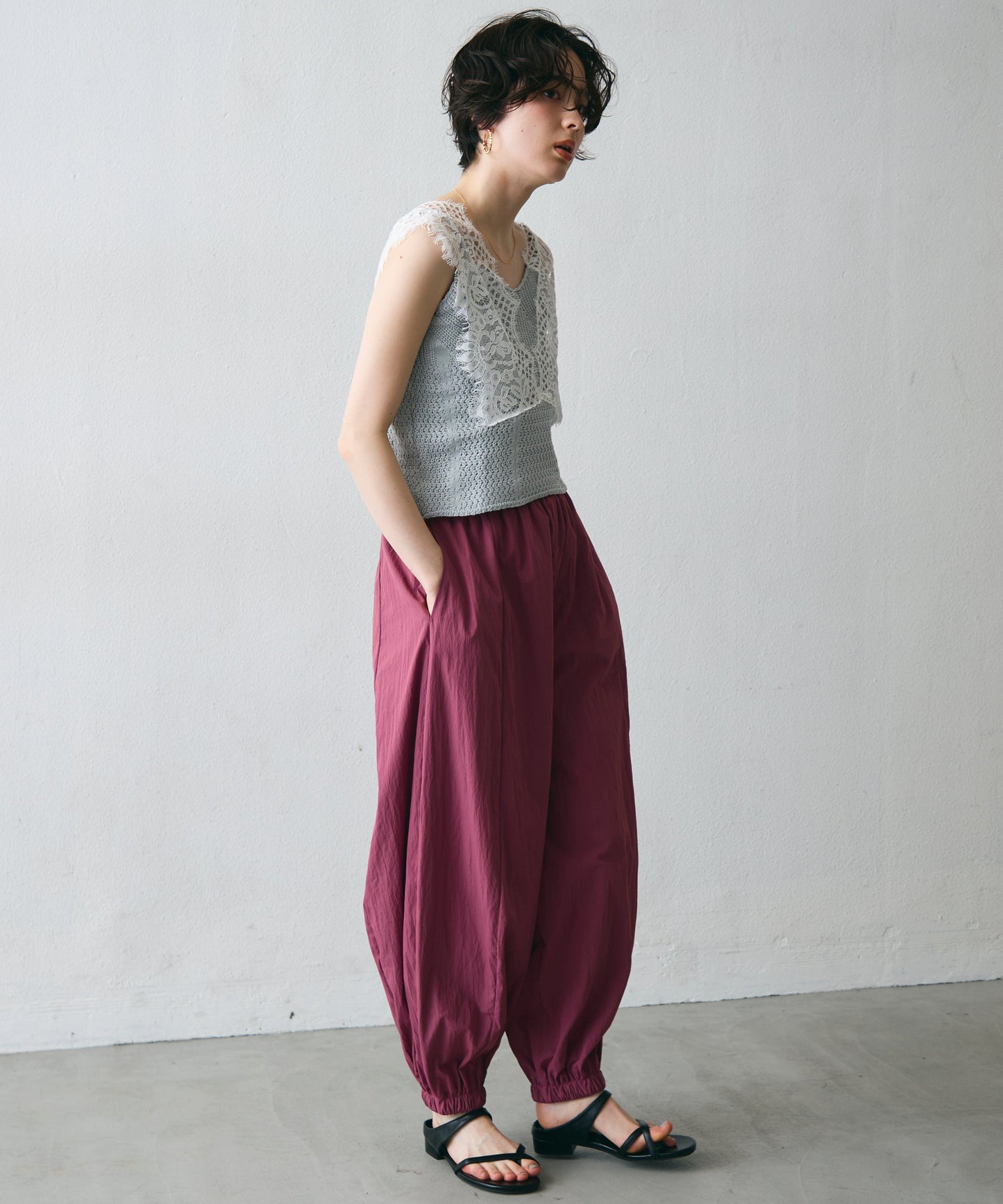 レースレイヤード風ノースリニット