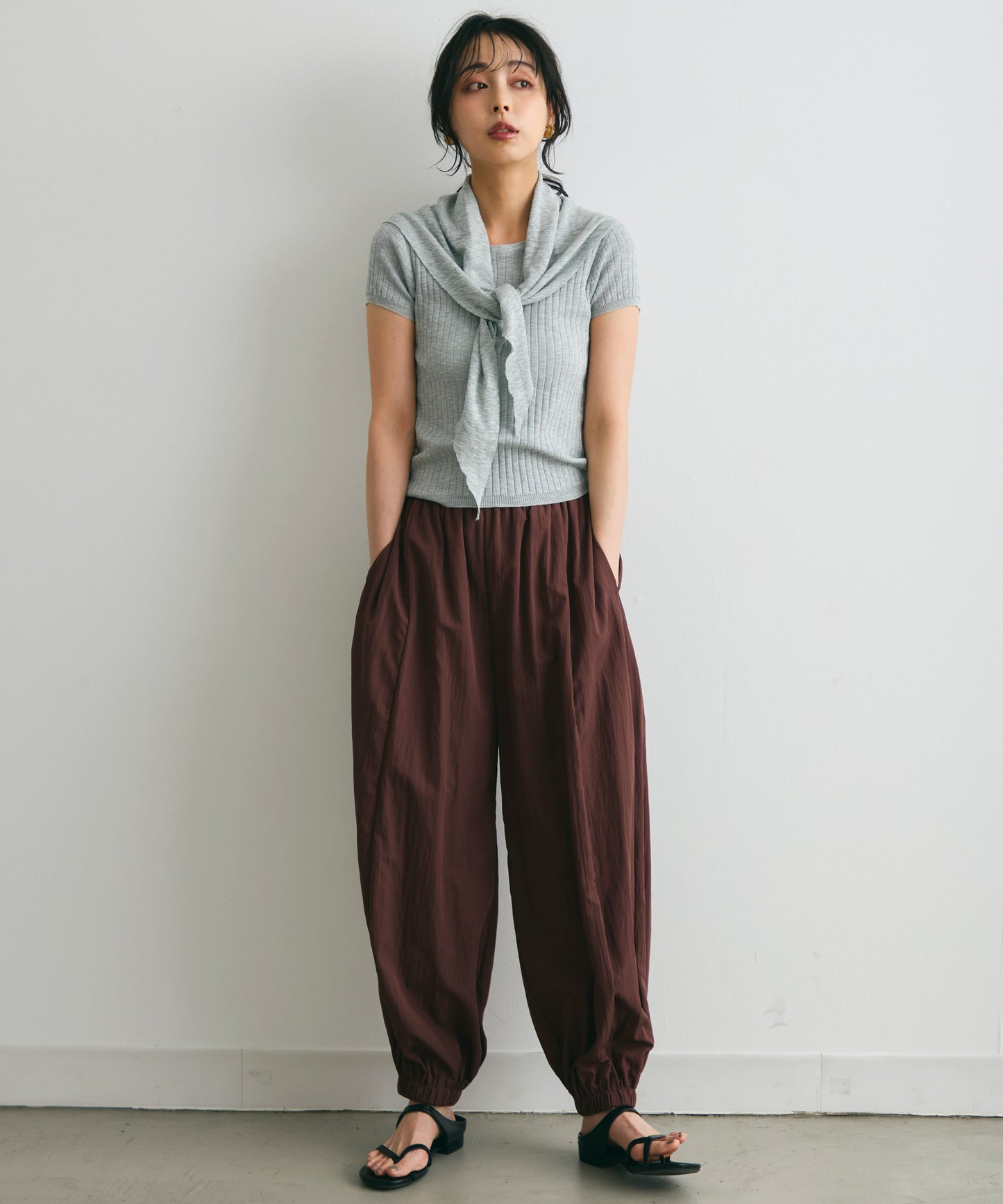 スカーフ付きリブニット