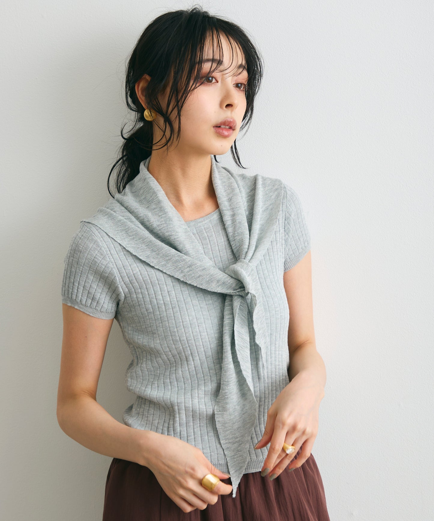 スカーフ付きリブニット