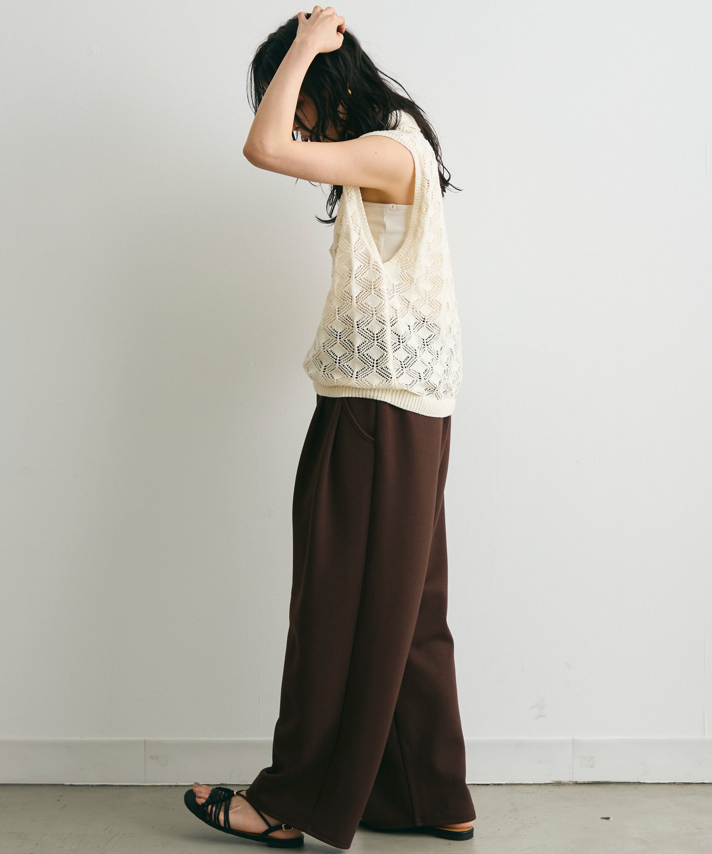 ジャガードポロ衿ノースリニット