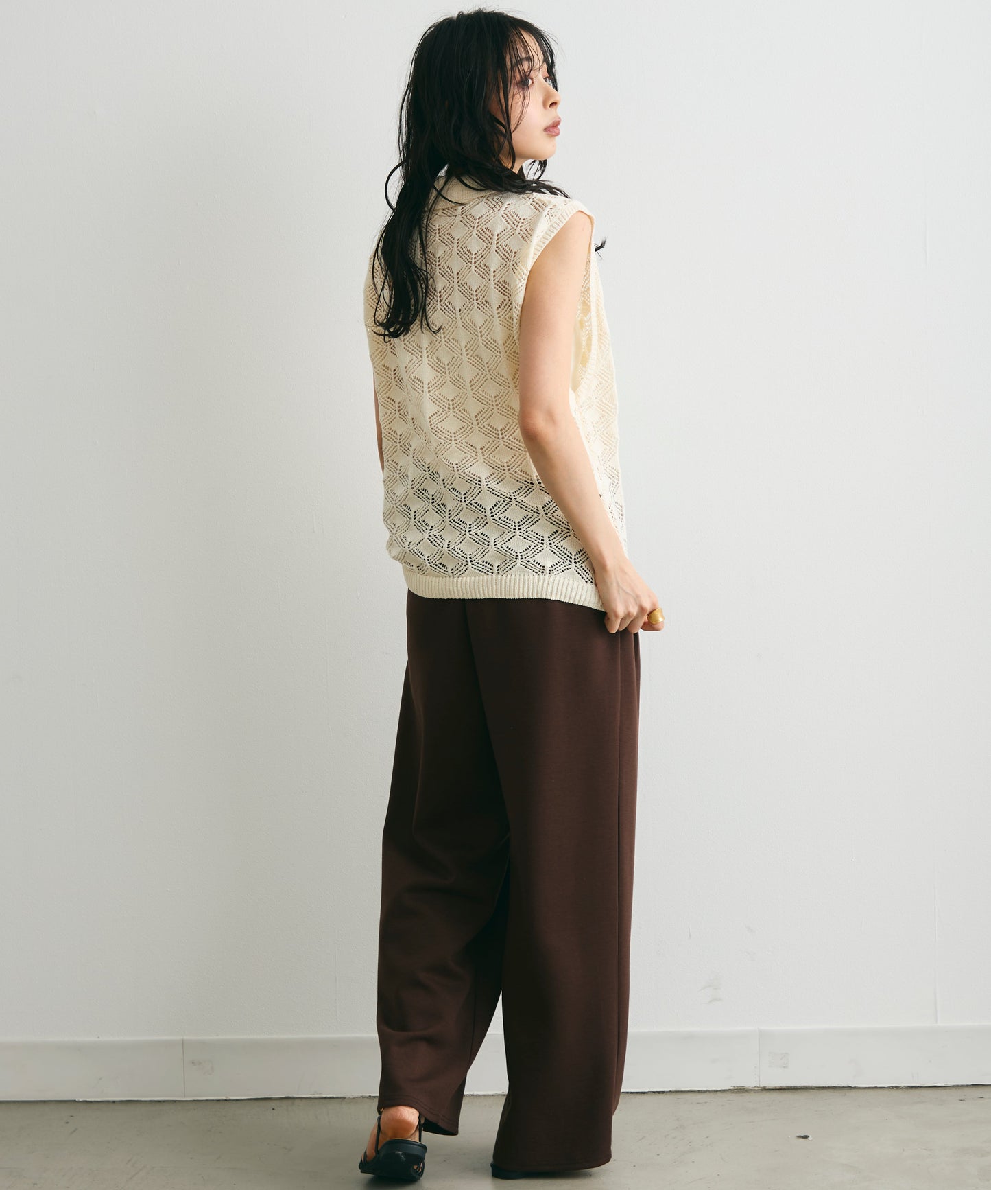 ジャガードポロ衿ノースリニット