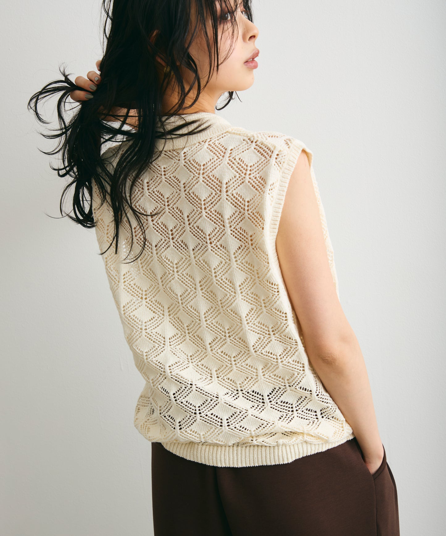 ジャガードポロ衿ノースリニット