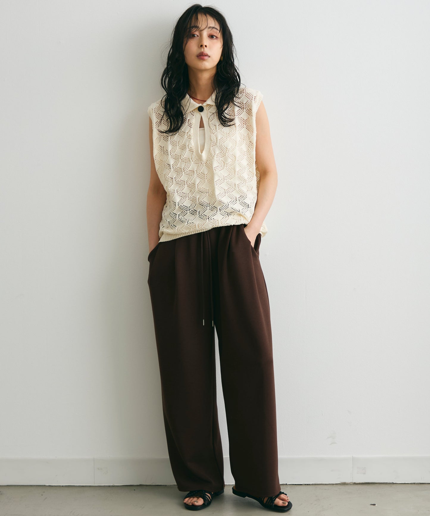 ジャガードポロ衿ノースリニット