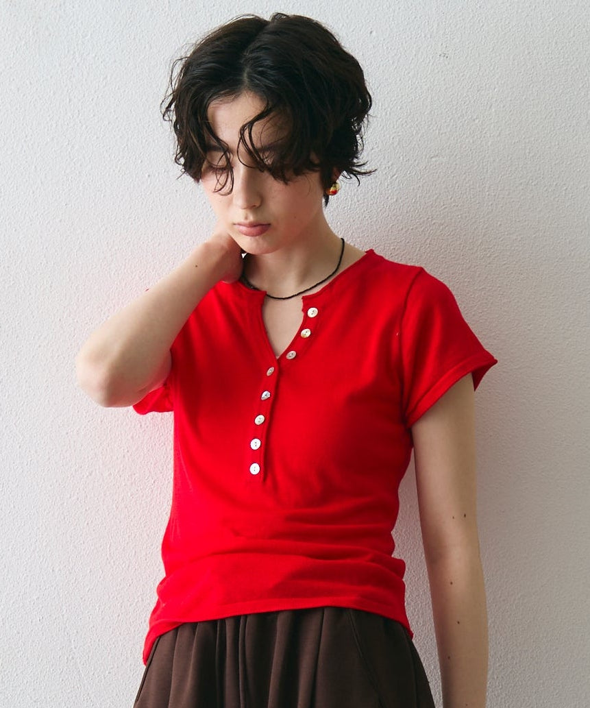 キーネックキャプスリーブニット