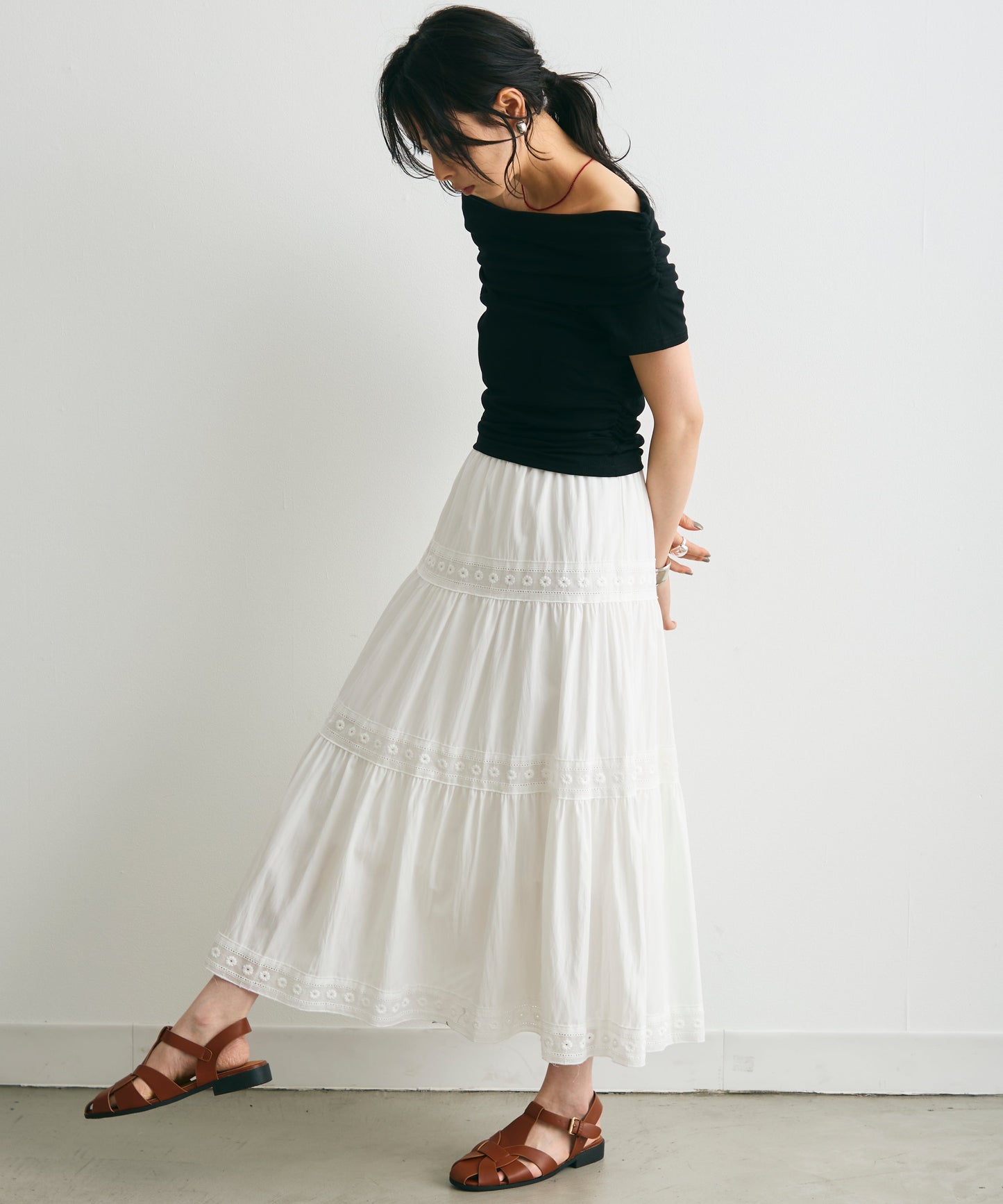 エアリーティアードロングスカート