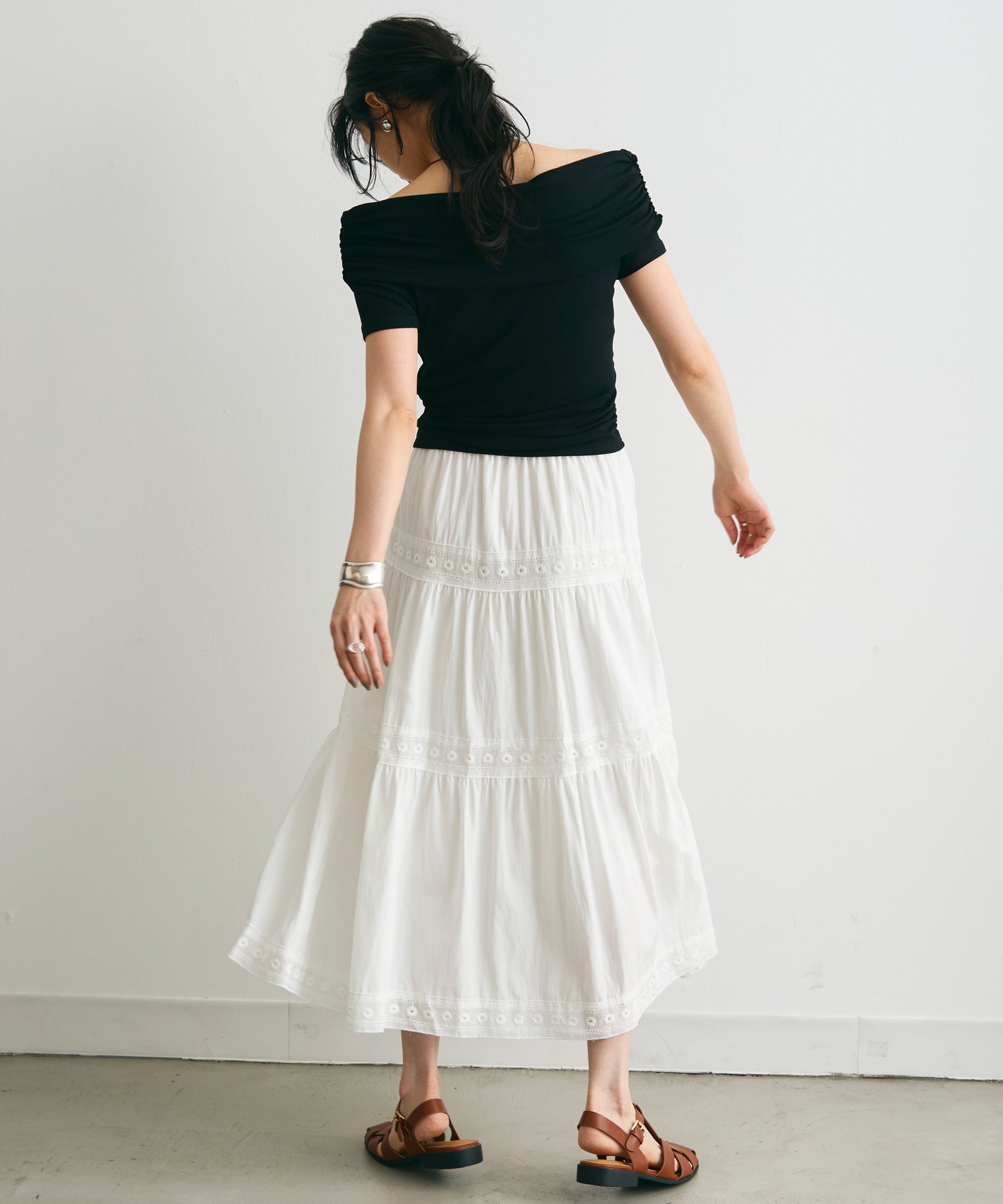 エアリーティアードロングスカート