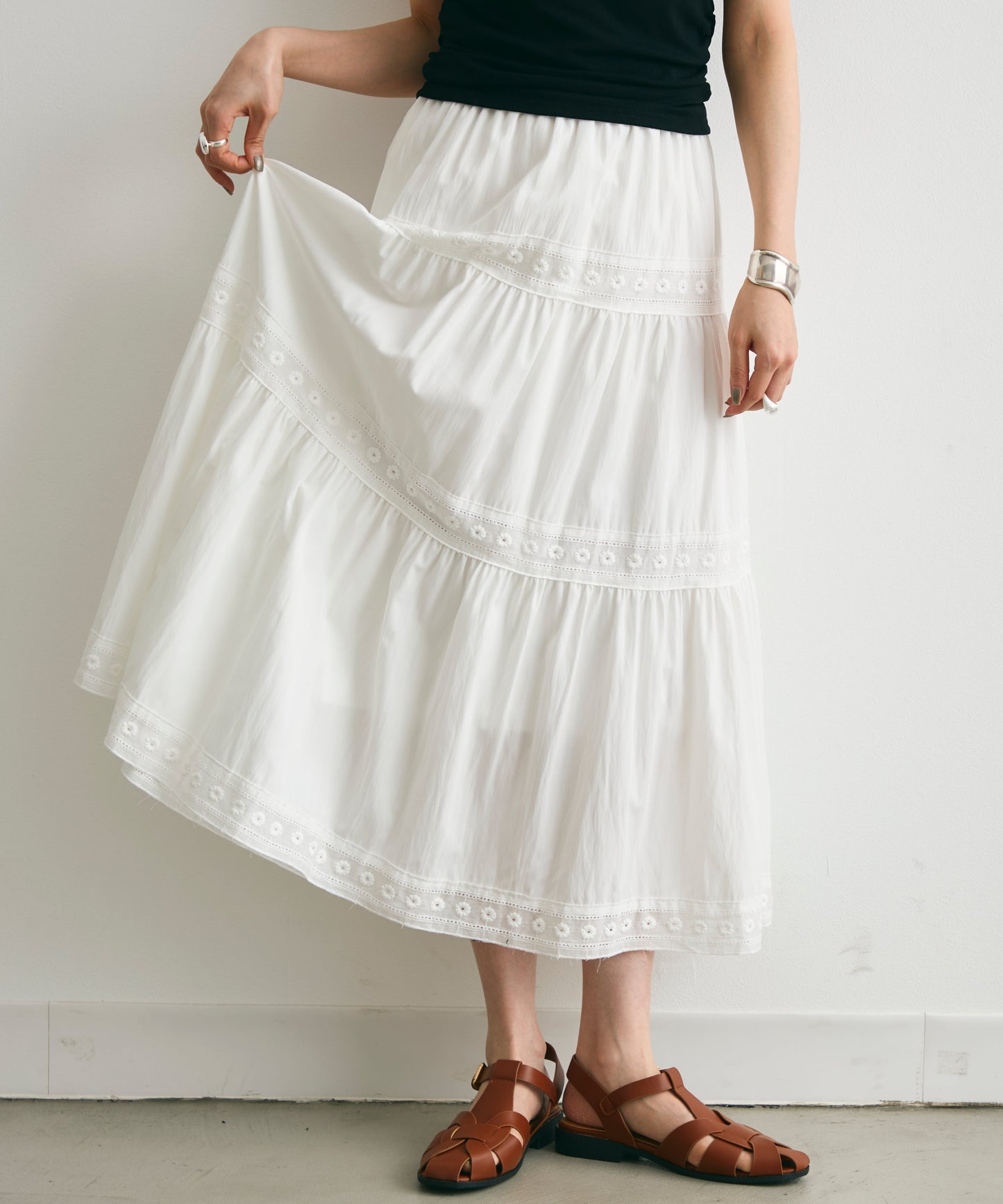 エアリーティアードロングスカート