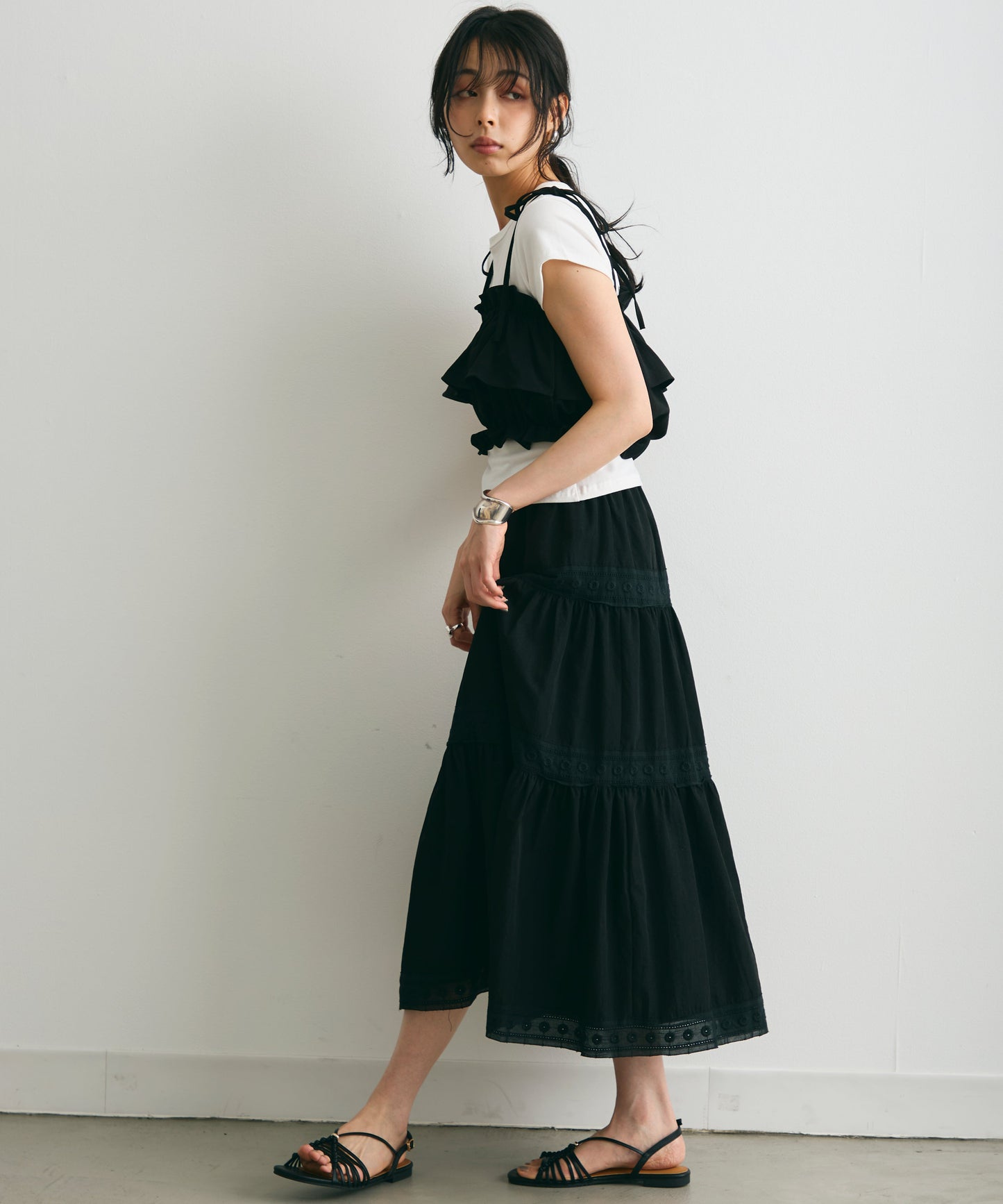 エアリーティアードロングスカート