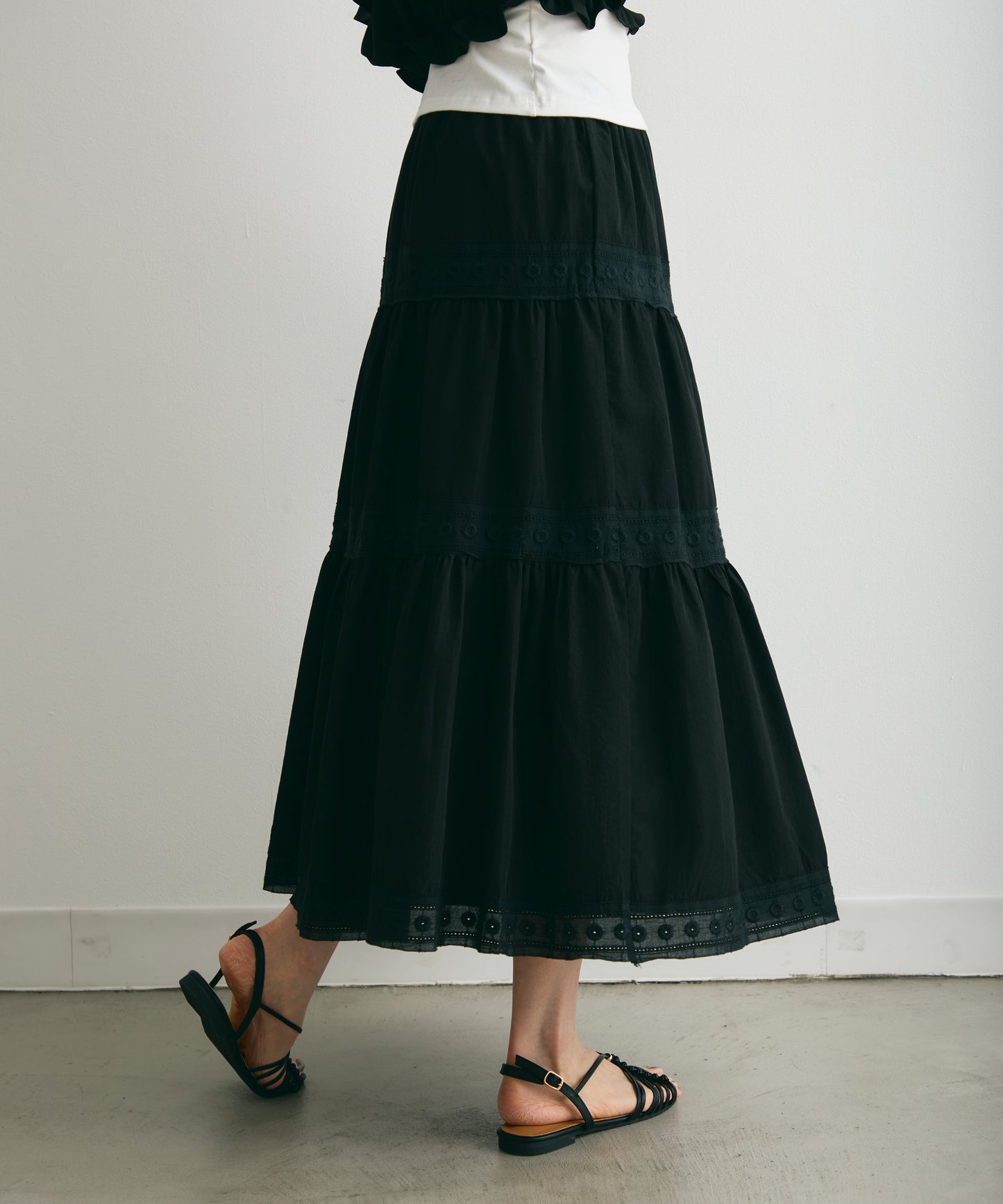 エアリーティアードロングスカート