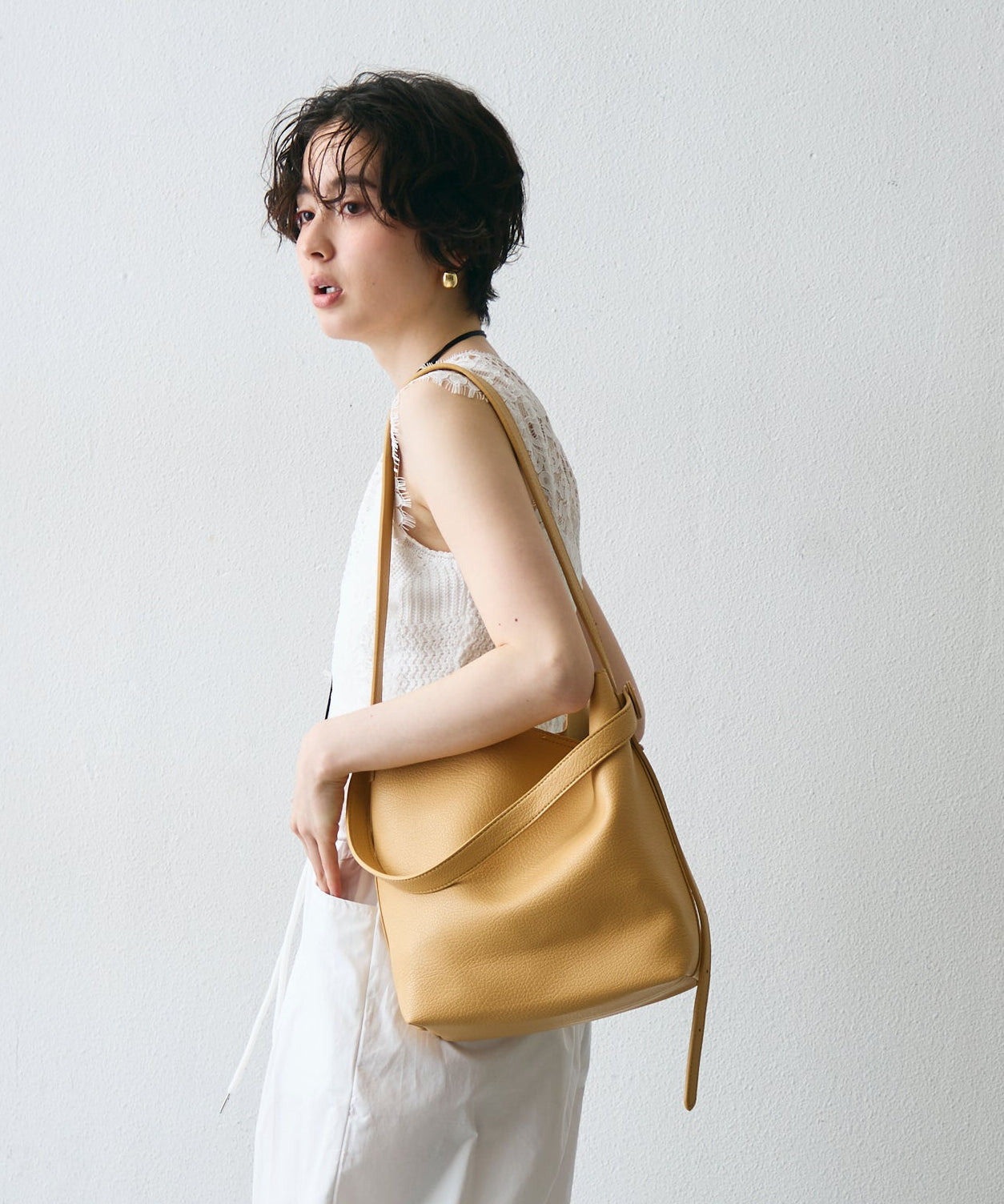 2WAYショルダーバケットバッグ(ポーチ付き）